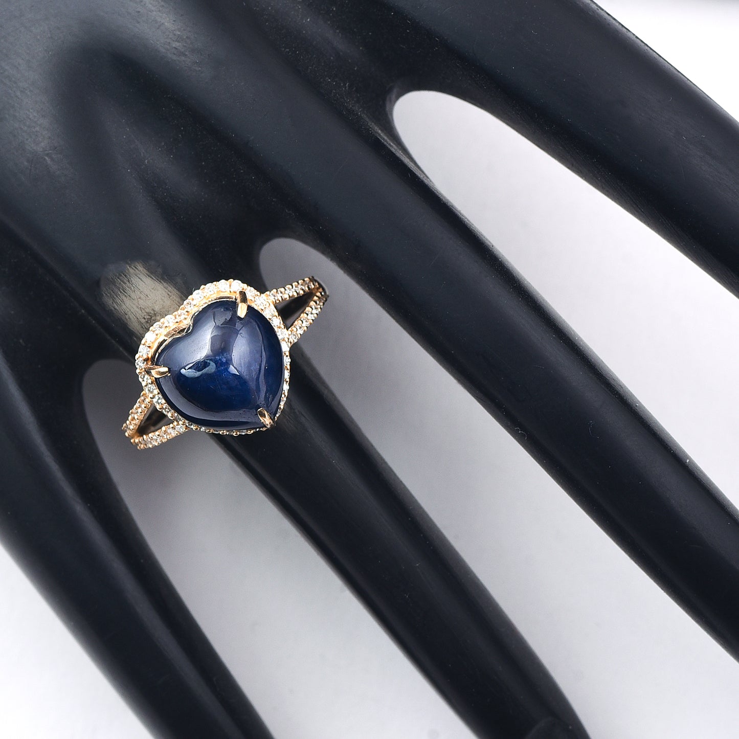 6.11 Ct Heart Cabochon Natural Sapphire 14K Gold Ring