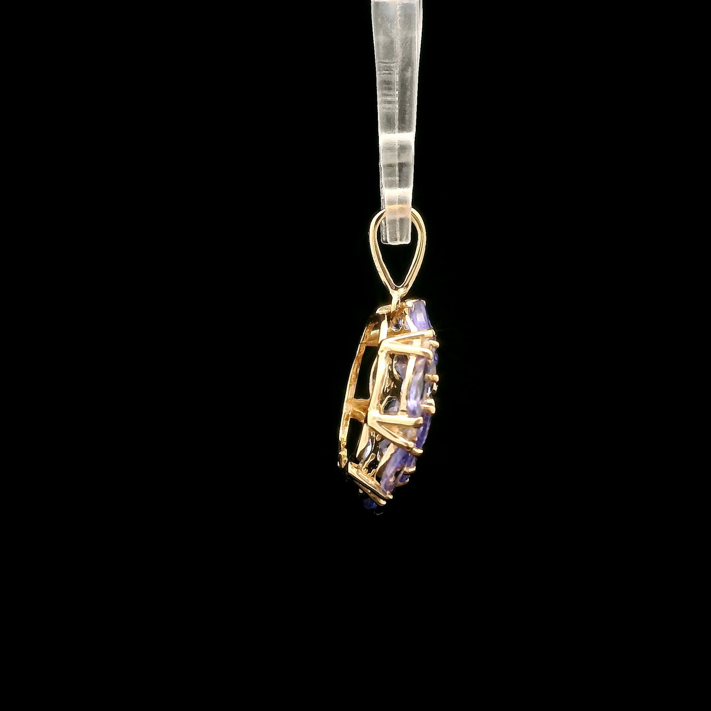1.61 Ct Round Tanzanite 14K Gold Pendant
