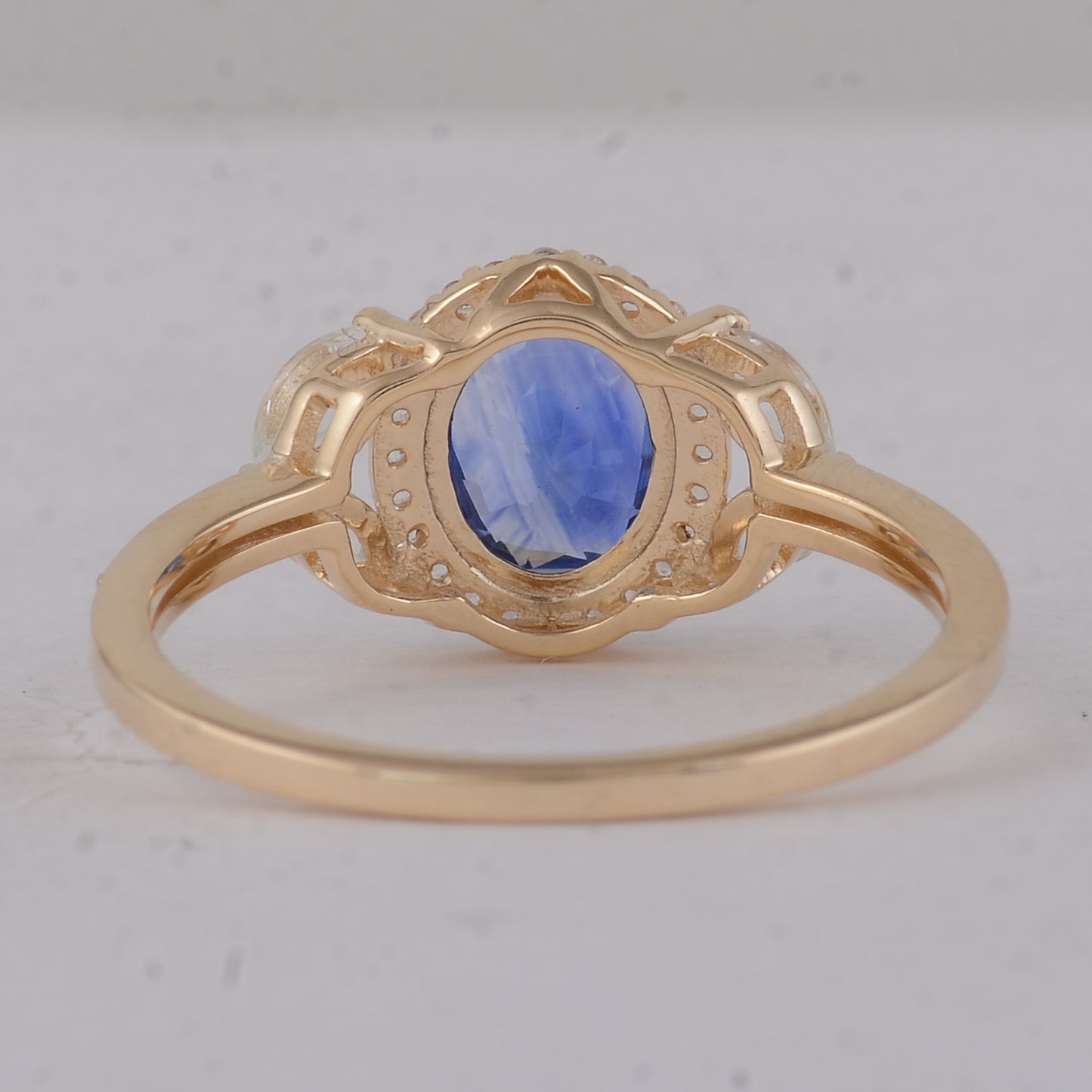 1.79 Ct Oval Sapphire 9K Gold Ring