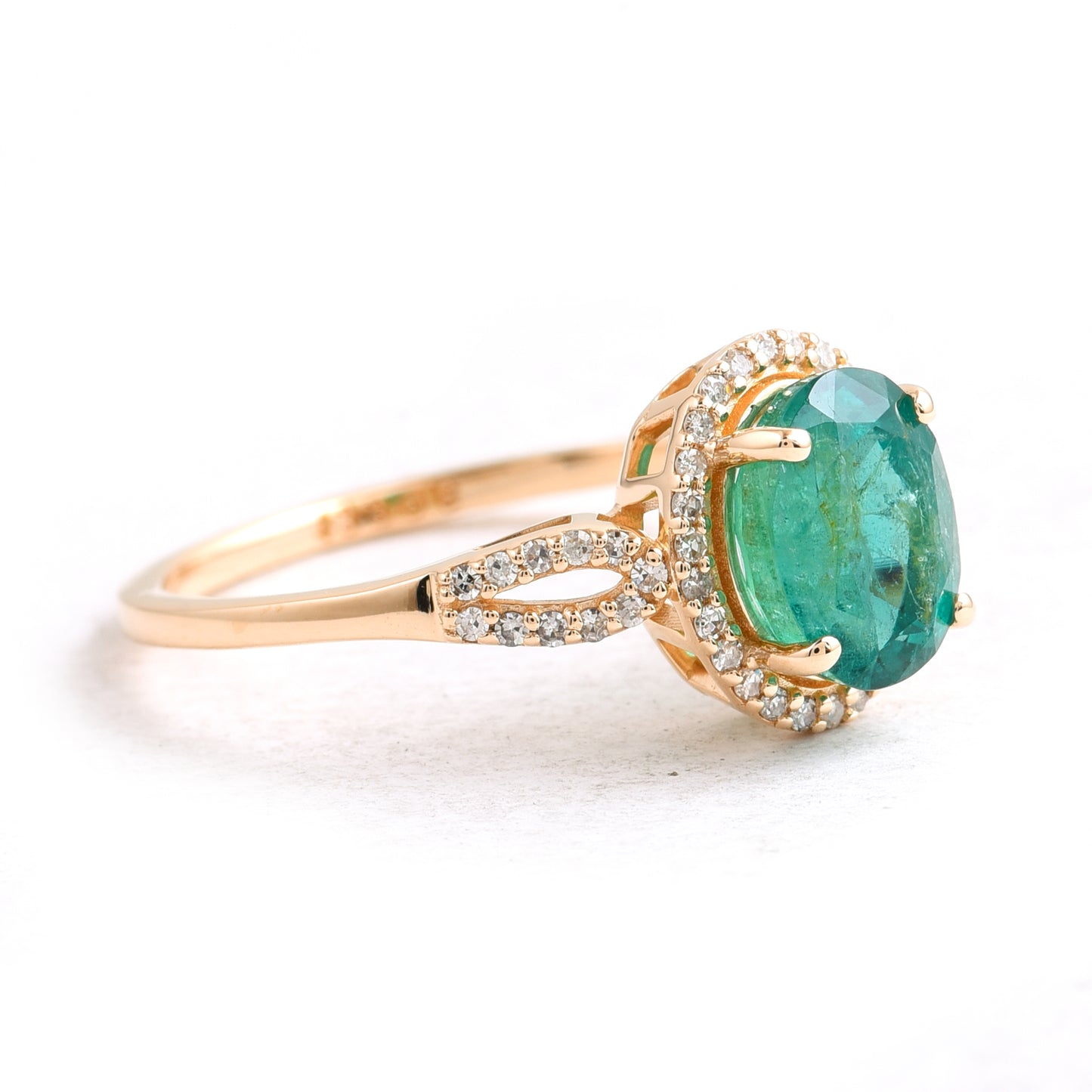 1.81 Ct Oval Emerald 14K Gold Ring
