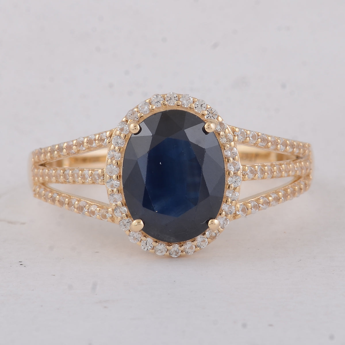 2.68 Ct Oval Sapphire 9K Gold Ring