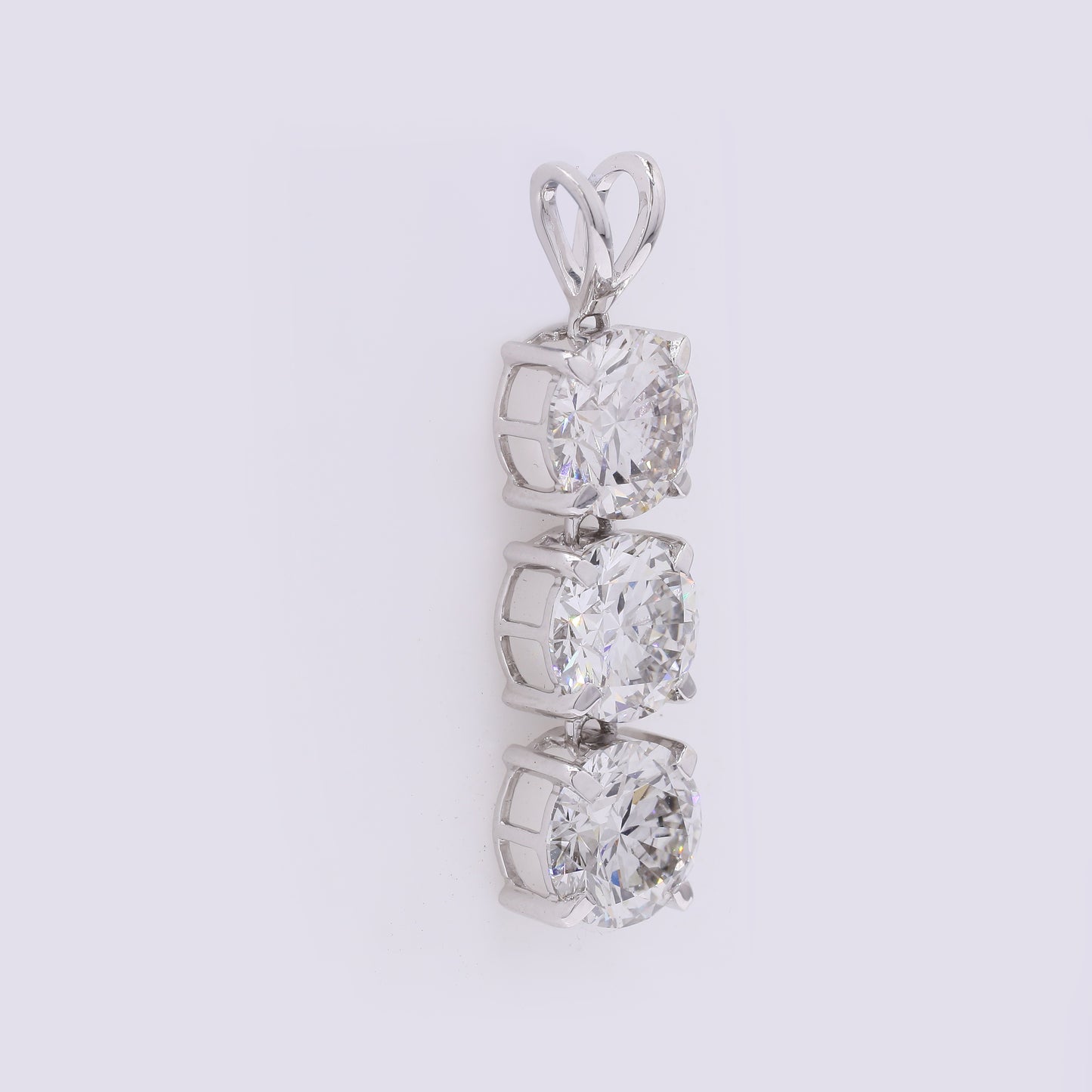4.85 Carats Lab Grown Diamond 14K Gold Pendant
