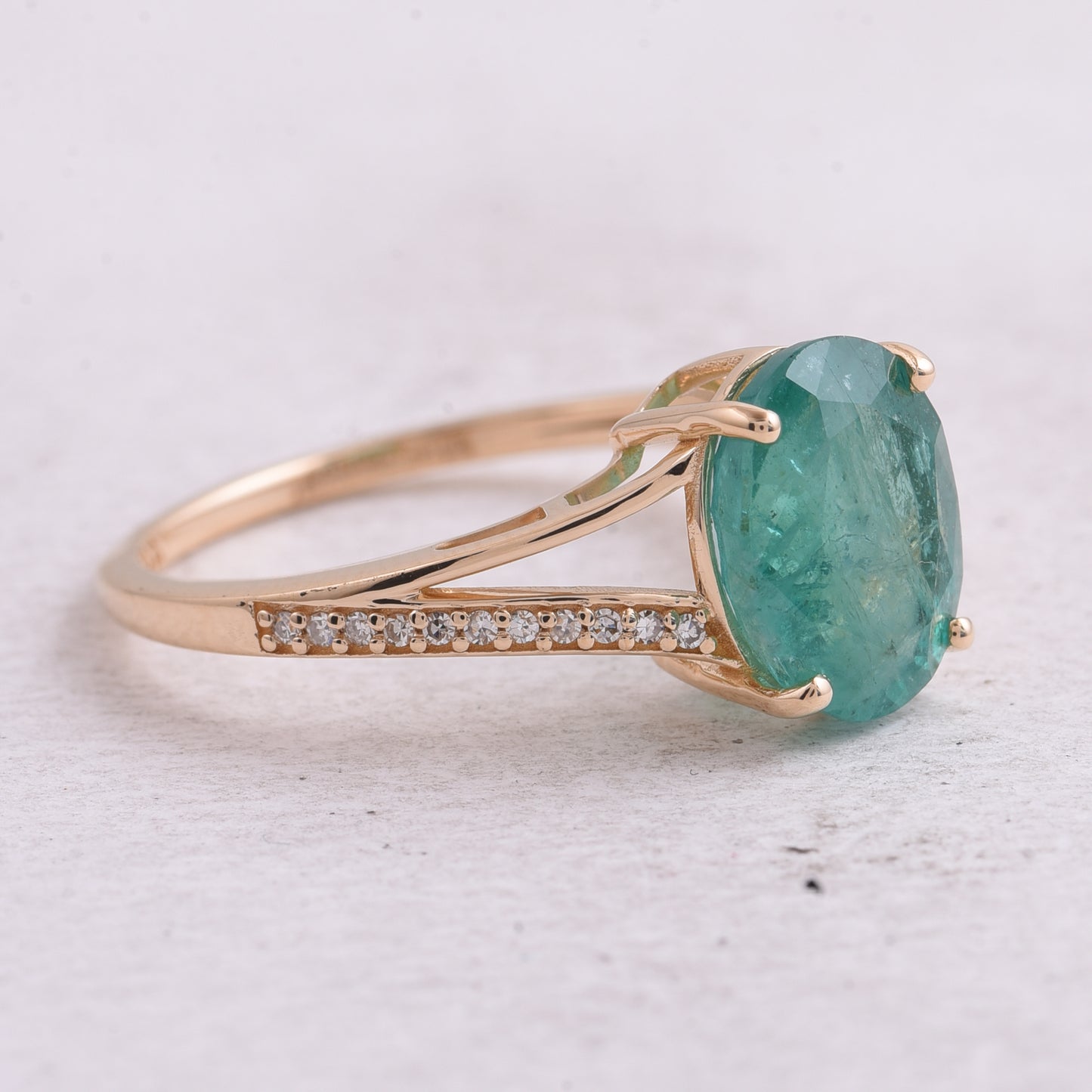 2.69 Ct Oval Mixed Cut Natural Emerald 14K Gold Ring