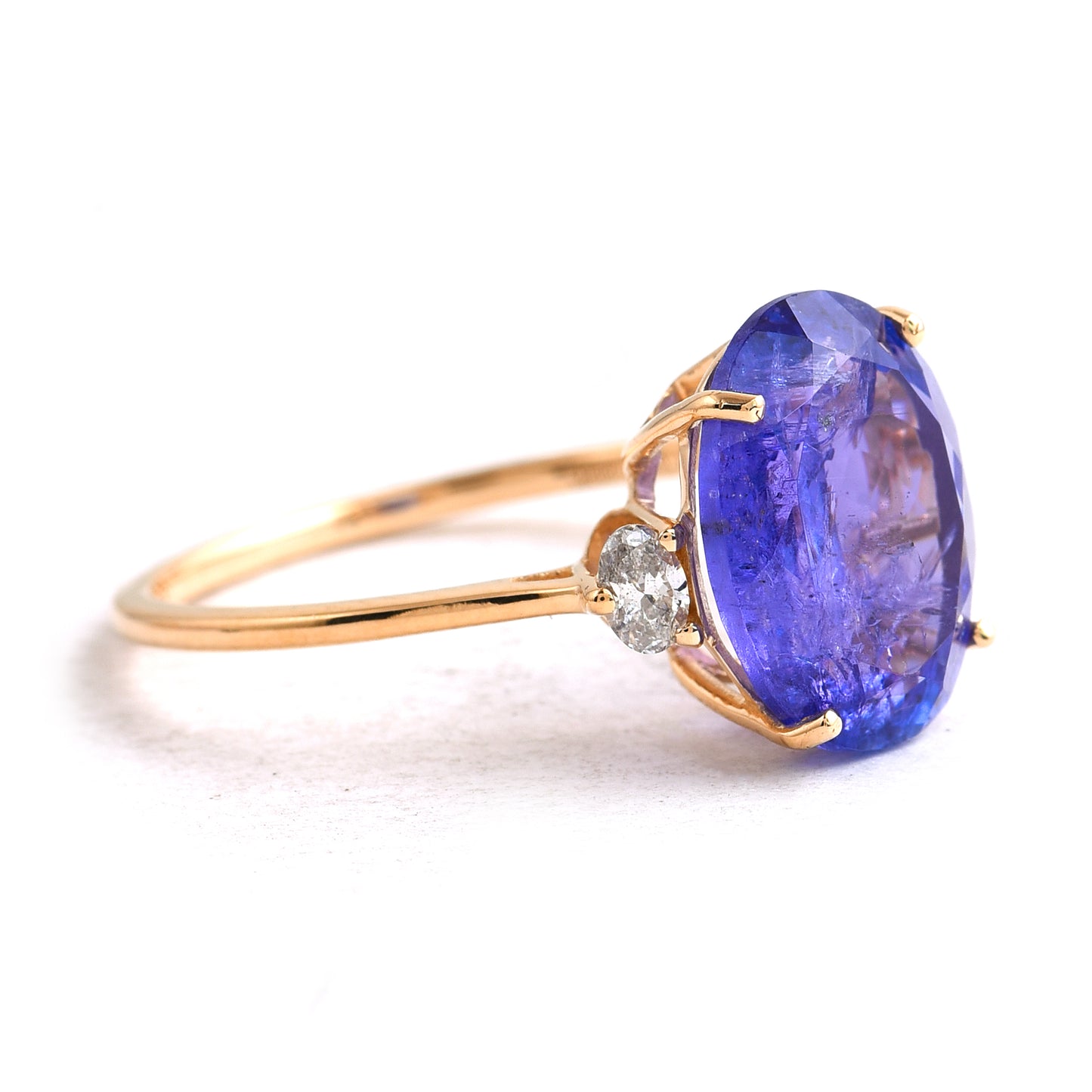 4.60 Ct Oval Tanzanite 14K Gold Ring