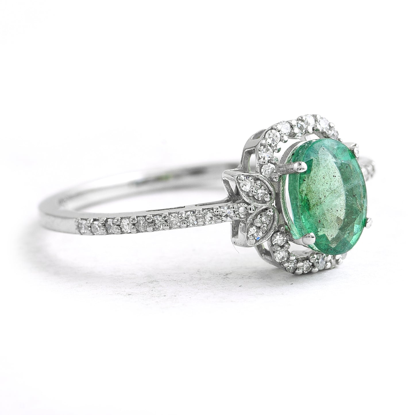 1.04 Ct Oval Emerald 950 Platinum Ring