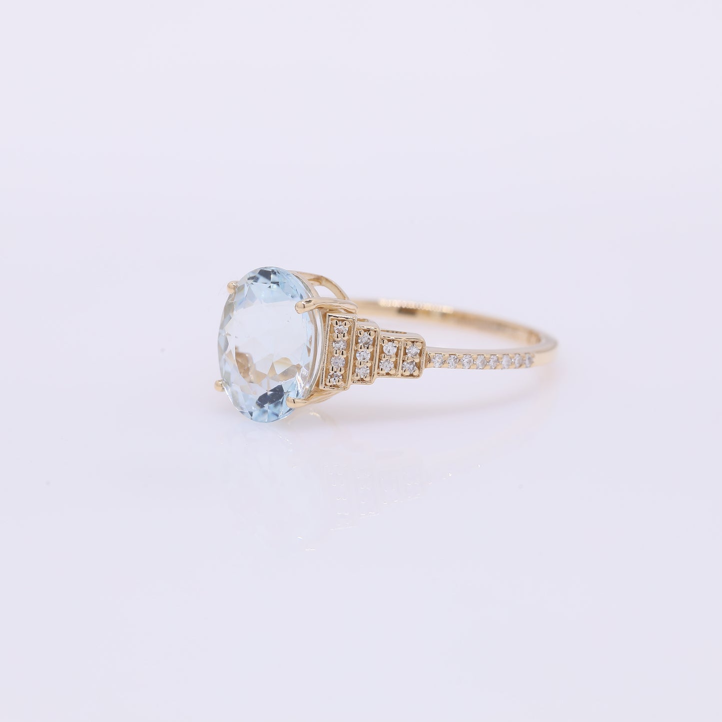 2.51 Ct Oval Mixed Cut Natural Aquamarine 14K Gold Ring