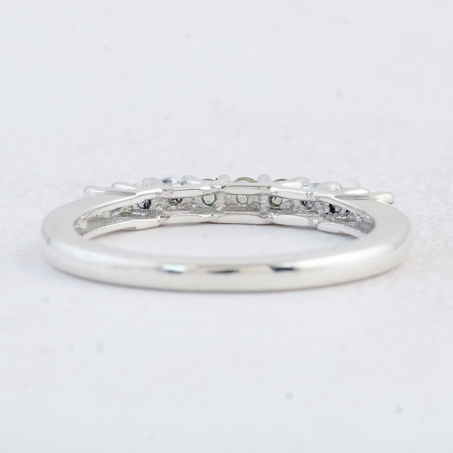 0.44 Ct Round Peridot 925 Sterling Silver Ring