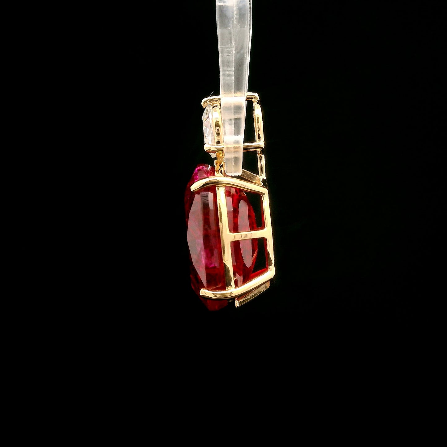 9.04 Ct Oval Mixed Cut Lab Grown Ruby 14K Gold Pendant