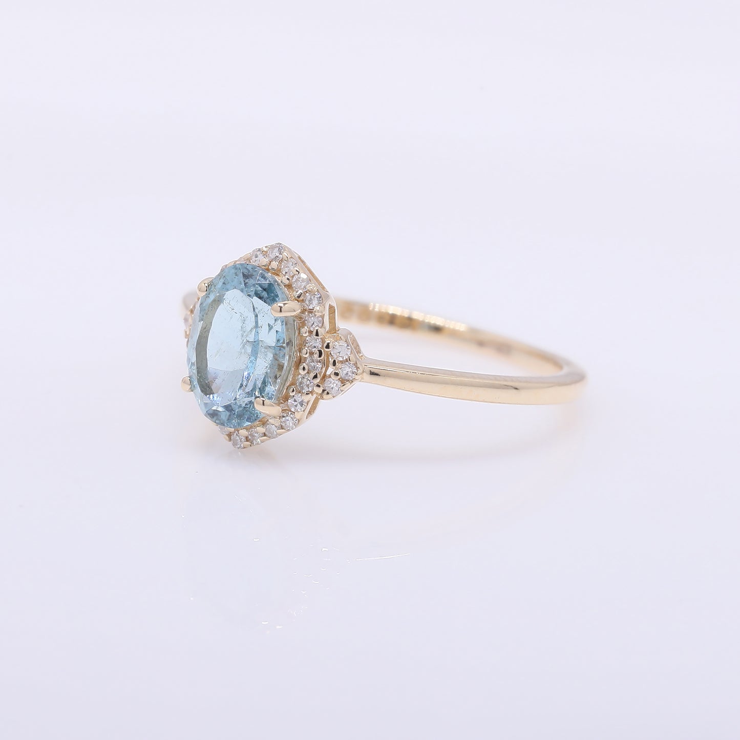 1.11 Ct Oval Mixed Cut Natural Aquamarine 14K Gold Ring