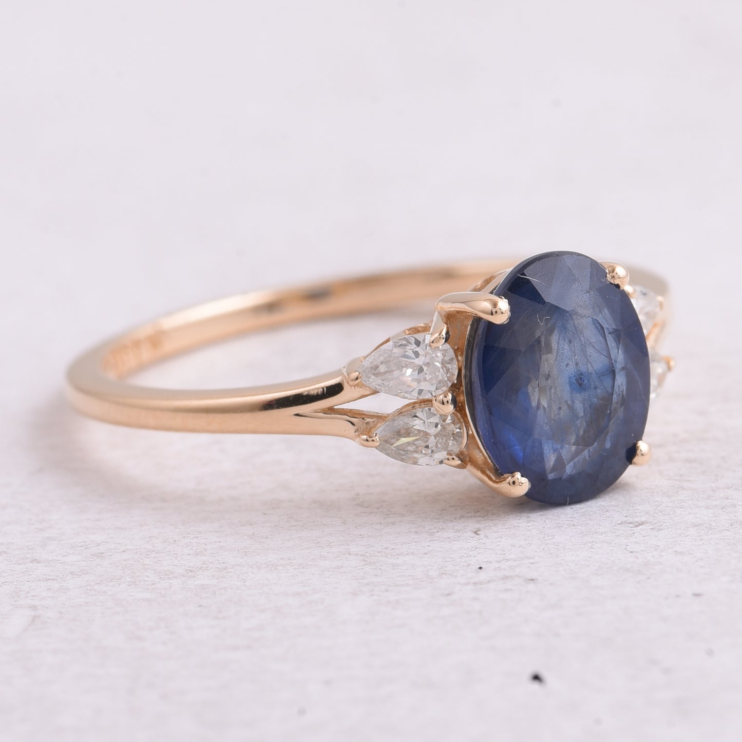 1.86 Ct Oval Mixed Cut Natural Sapphire 14K Gold Ring