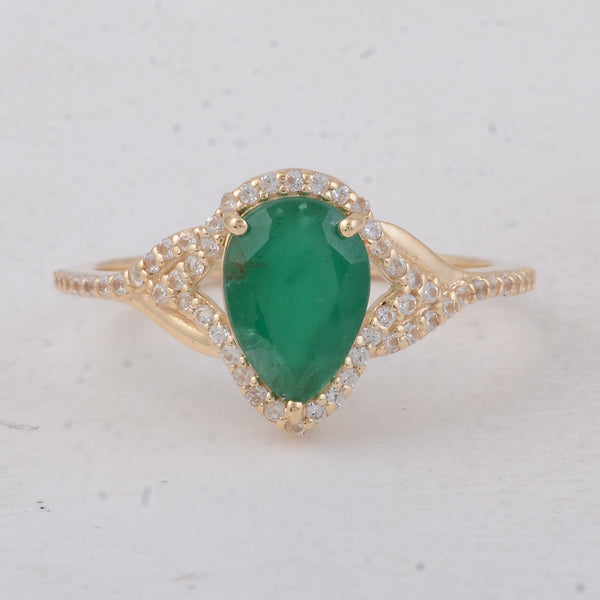 1.55 Ct Pear Emerald 9K Gold Ring