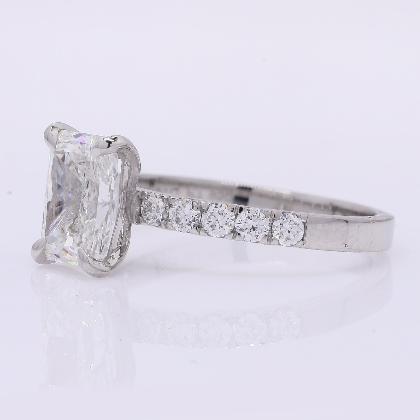 2.20 Carats Lab Grown Diamond 950 Platinum Ring
