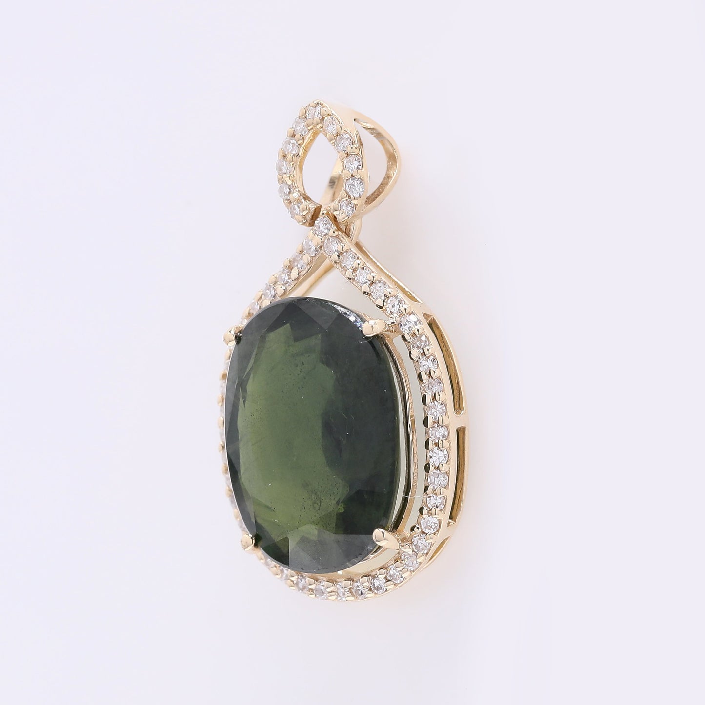 5.54 Ct Oval Mixed Cut Natural Green Sapphire 14K Gold Pendant