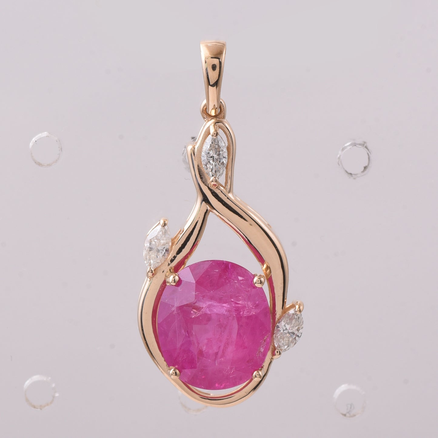 3.89 Ct Oval Mixed Cut Natural Ruby 14K Gold Pendant