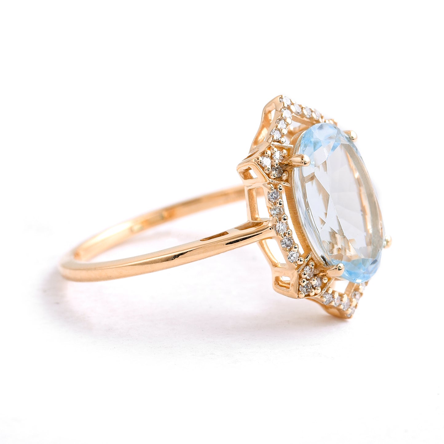 2.31 Ct Oval Mixed Cut Natural Aquamarine 14K Gold Ring