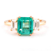 3.75 Ct Octagonal Step Cut Natural Beryl Emerald 18K Gold Ring