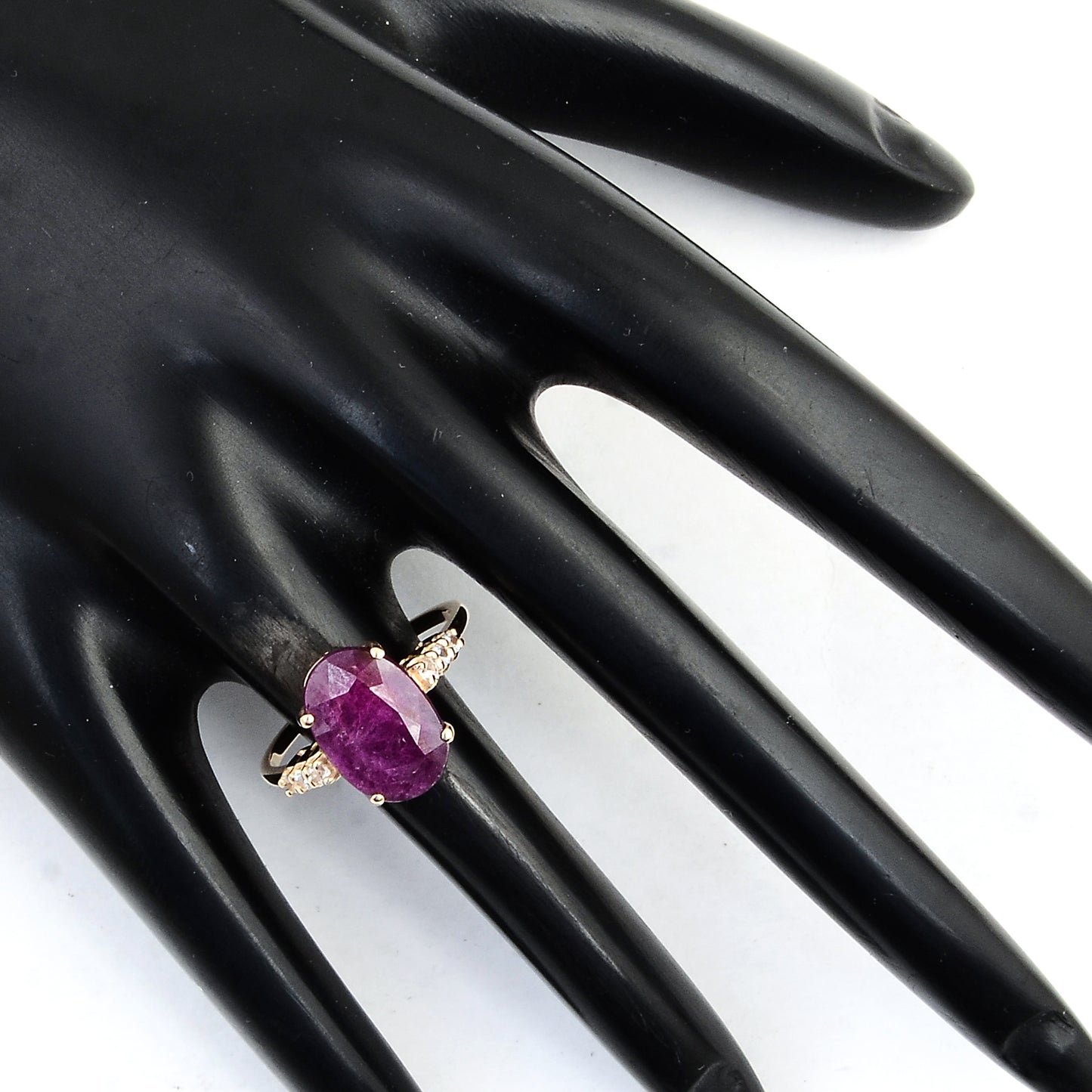 4.54 Ct Oval Ruby 14K Gold Ring