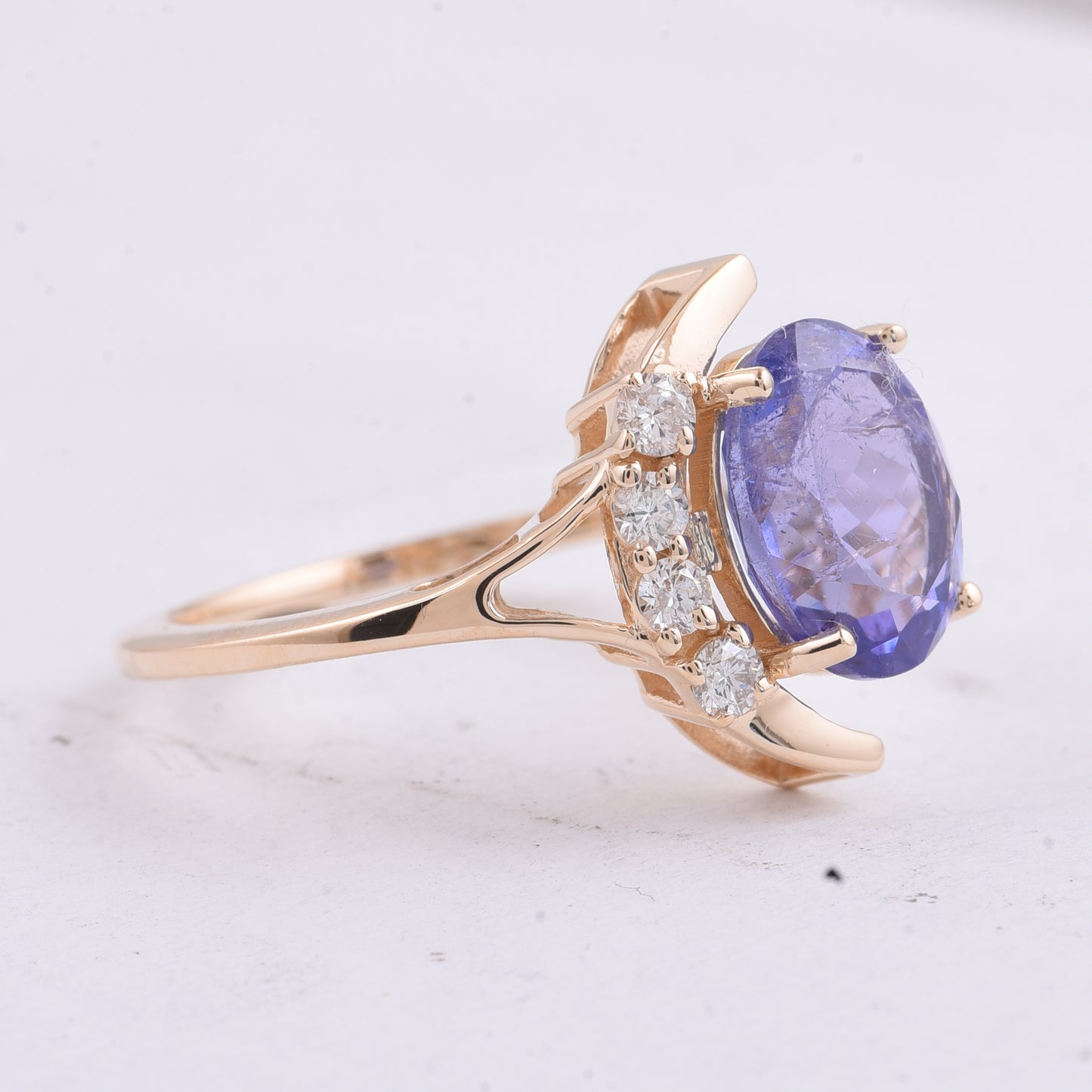 3.28 Ct Oval Natural Tanzanite 14K Gold Ring