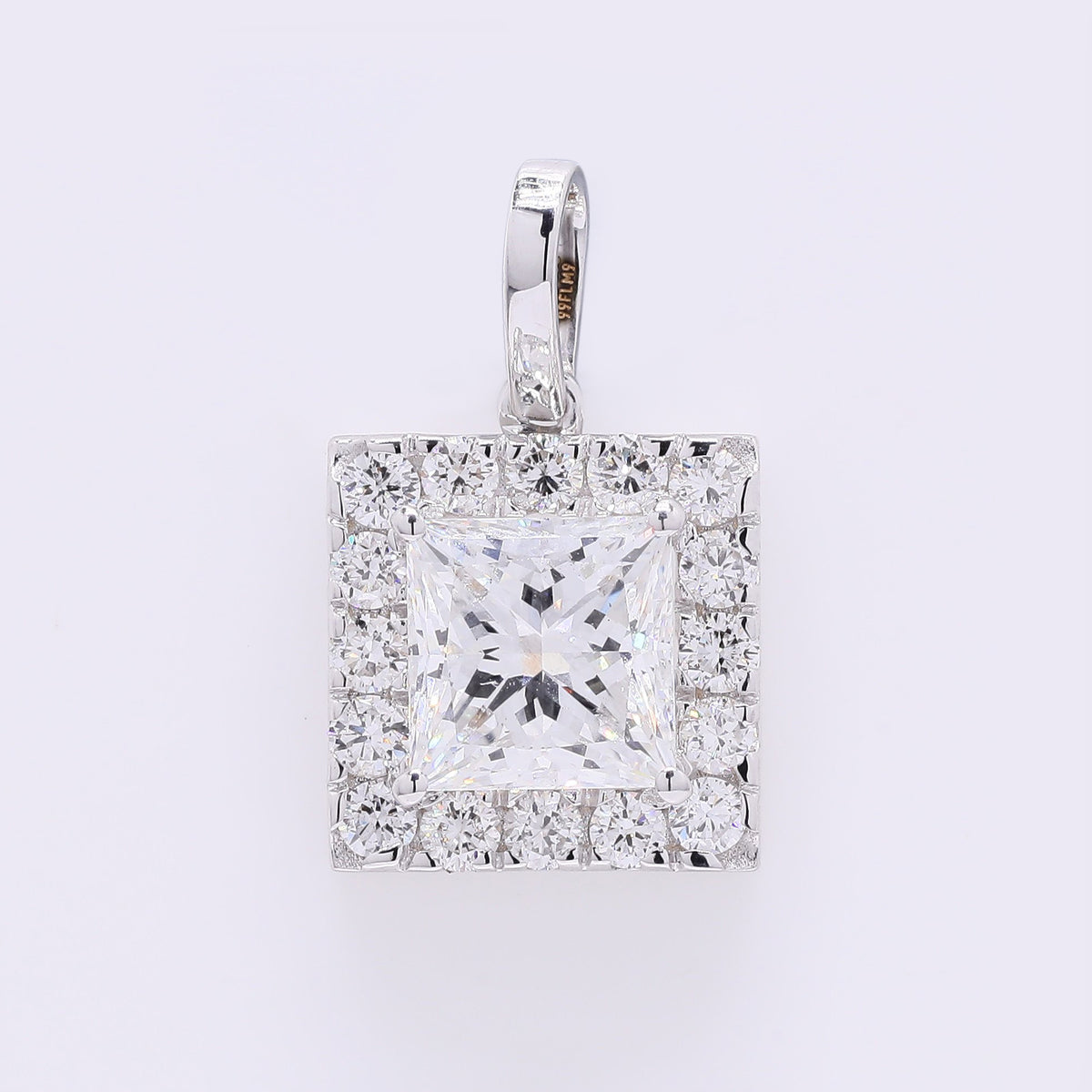 2.30 Carats Lab Grown Diamond 14K Gold Pendant