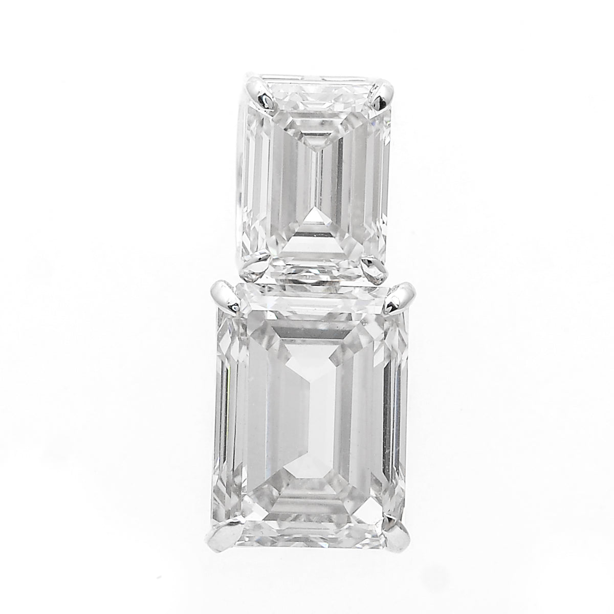 3.55 Carats Lab Grown Diamond 14K Gold Pendant