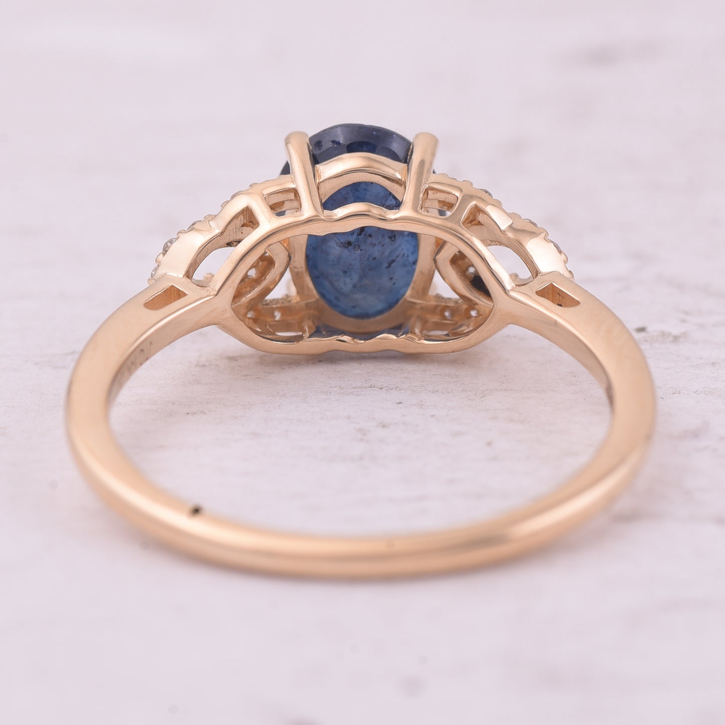2.16 Ct Oval Mixed Cut Natural Sapphire 14K Gold Ring