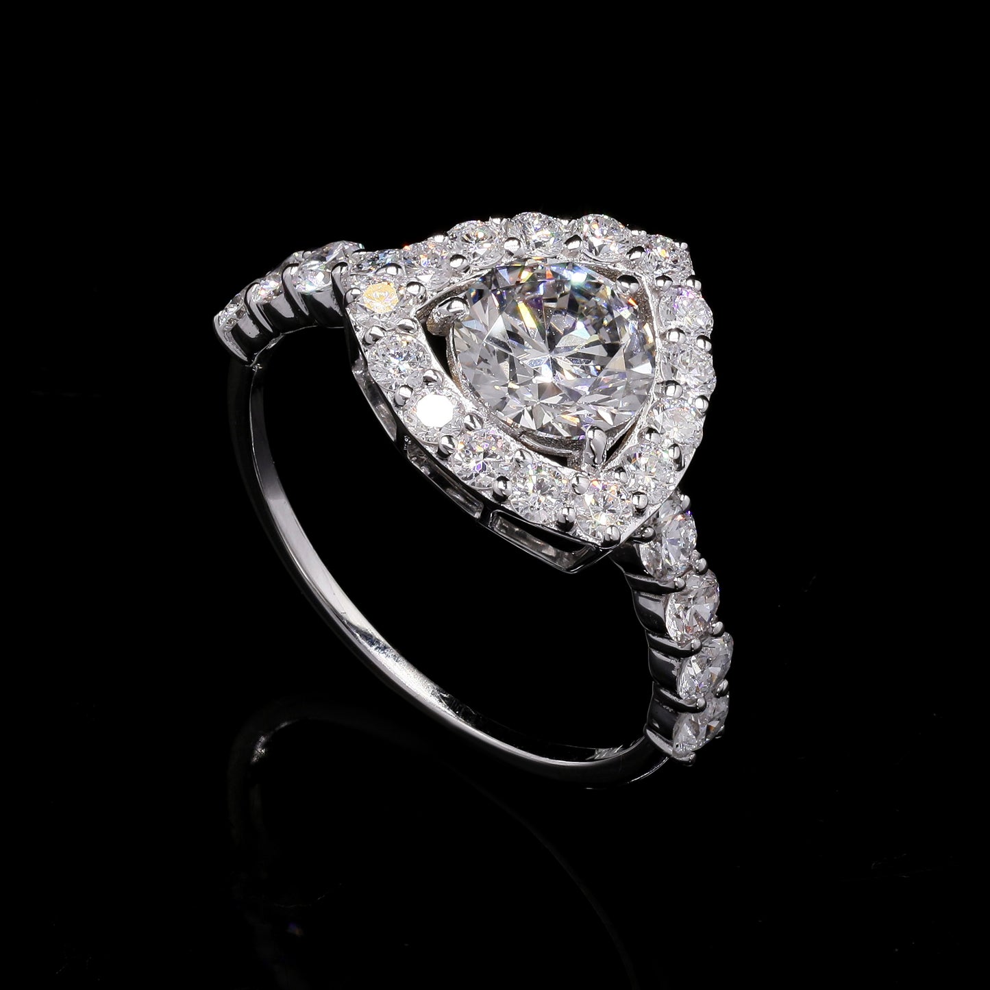1.99 Carats Lab Grown Diamond 14K Gold Ring