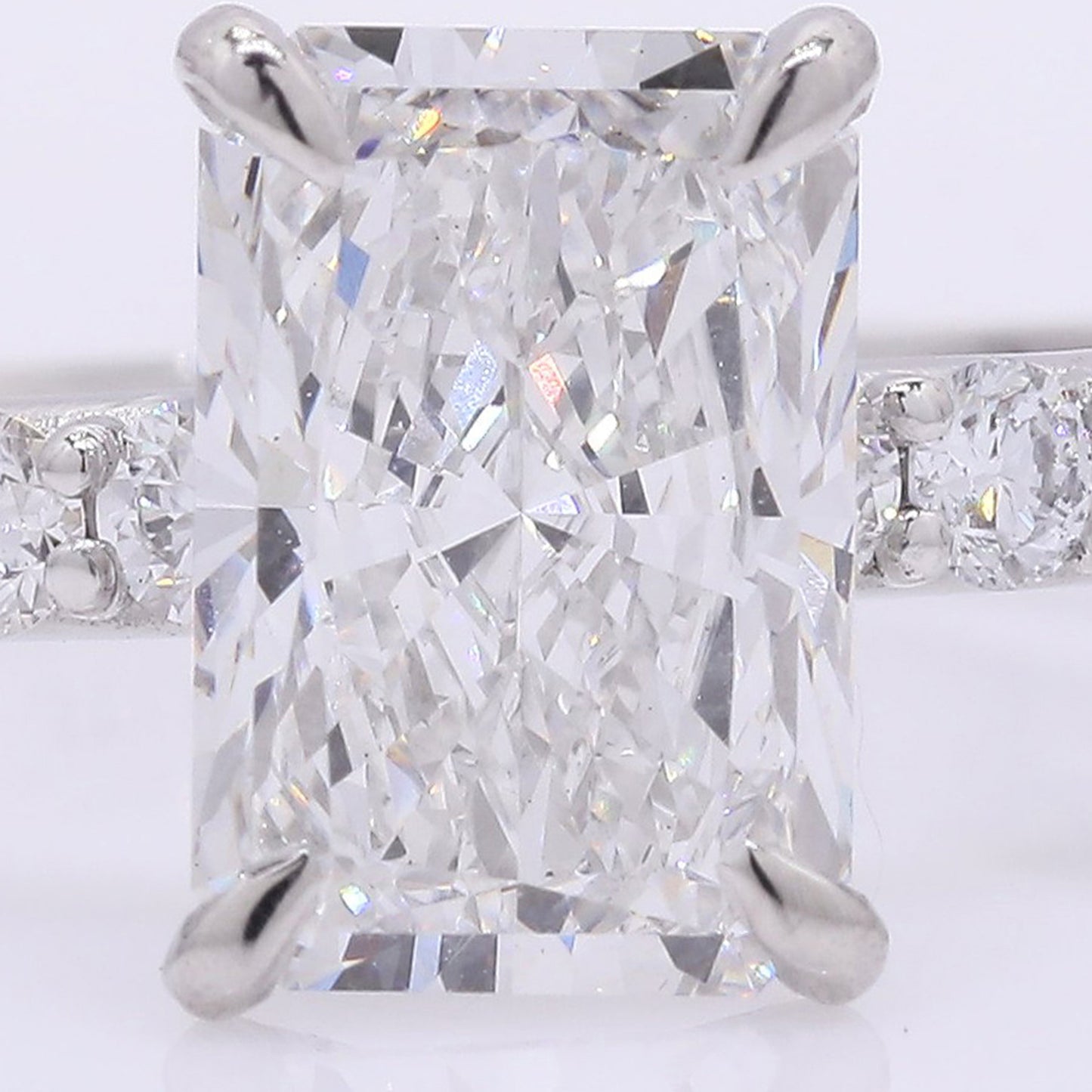 2.45 Carats Lab Grown Diamond 950 Platinum Ring