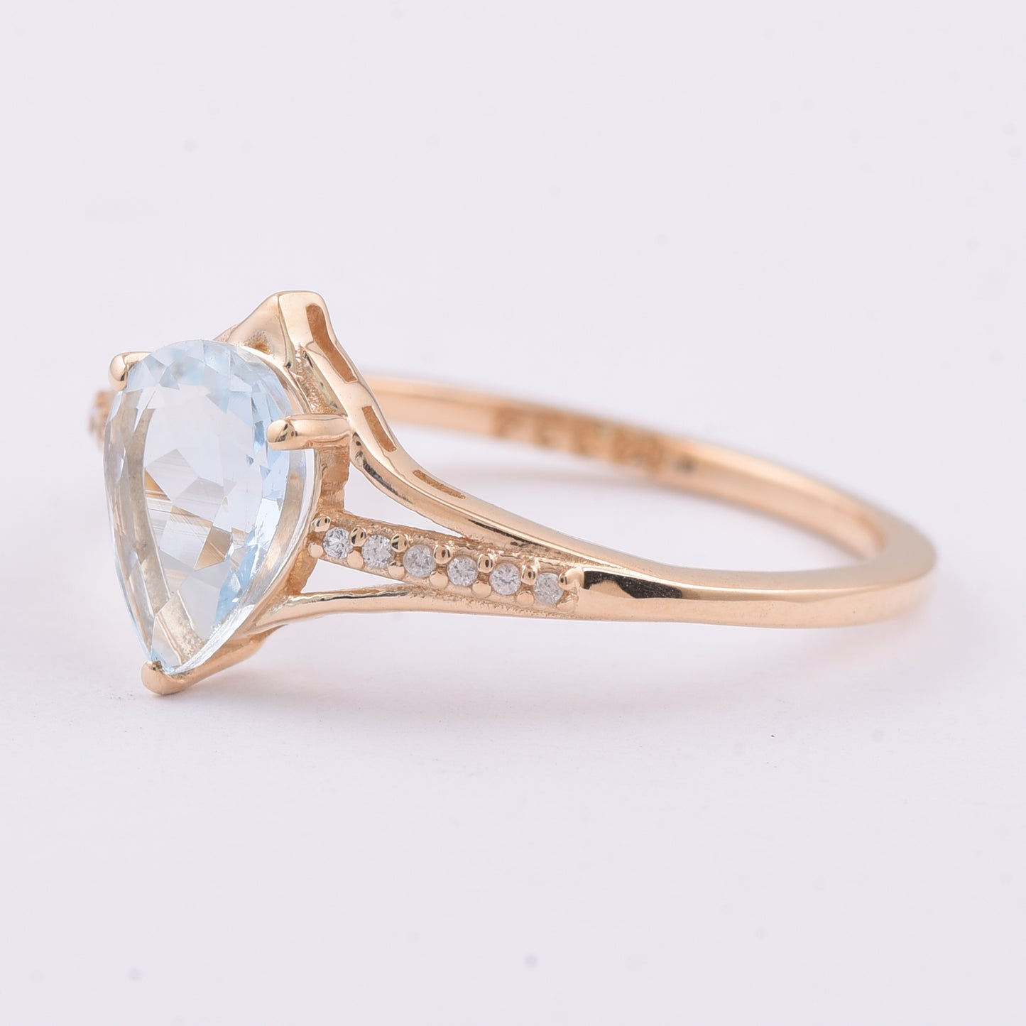 1.01 Ct Pear Natural Aquamarine 14K Gold Ring