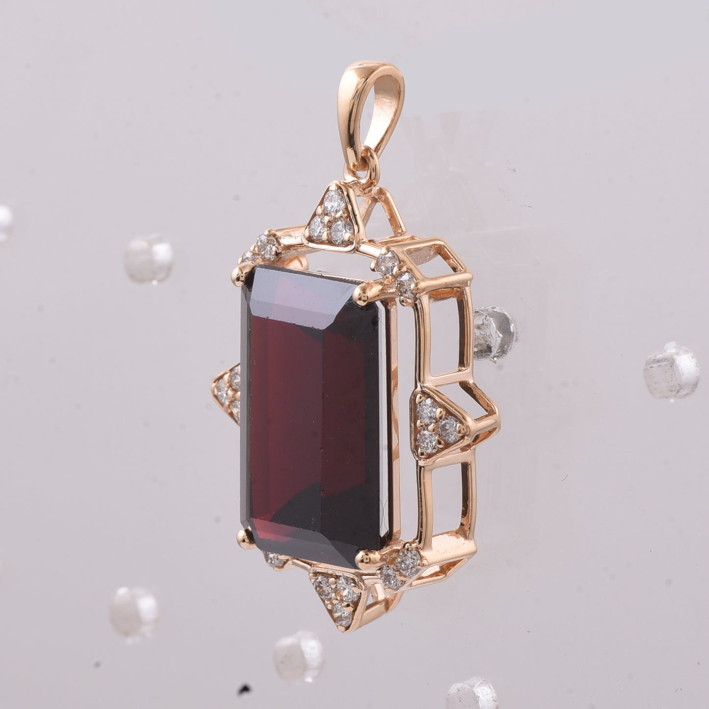 9.13 Ct Octagon Step Cut Natural Garnet 14K Gold Pendant