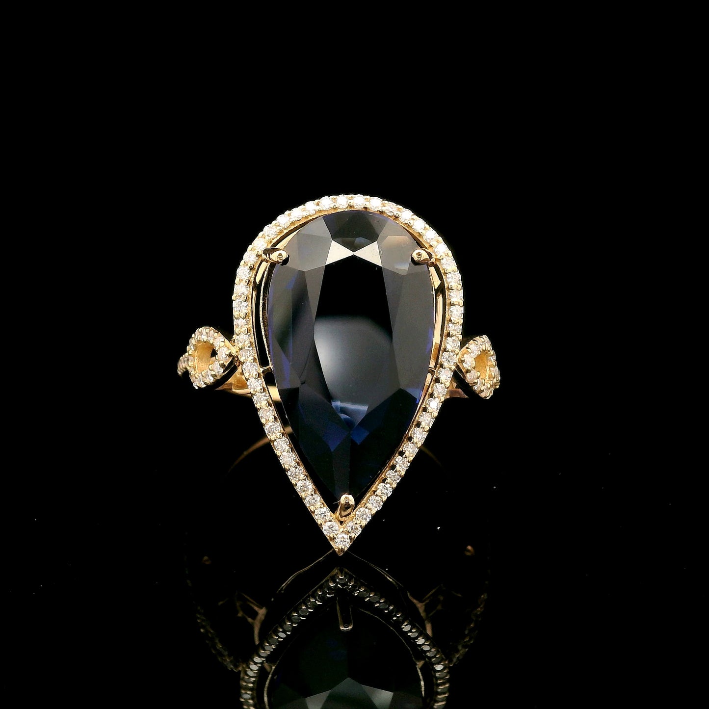 8.31 Ct Pear Mixed Cut Lab Grown Sapphire 14K Gold Ring