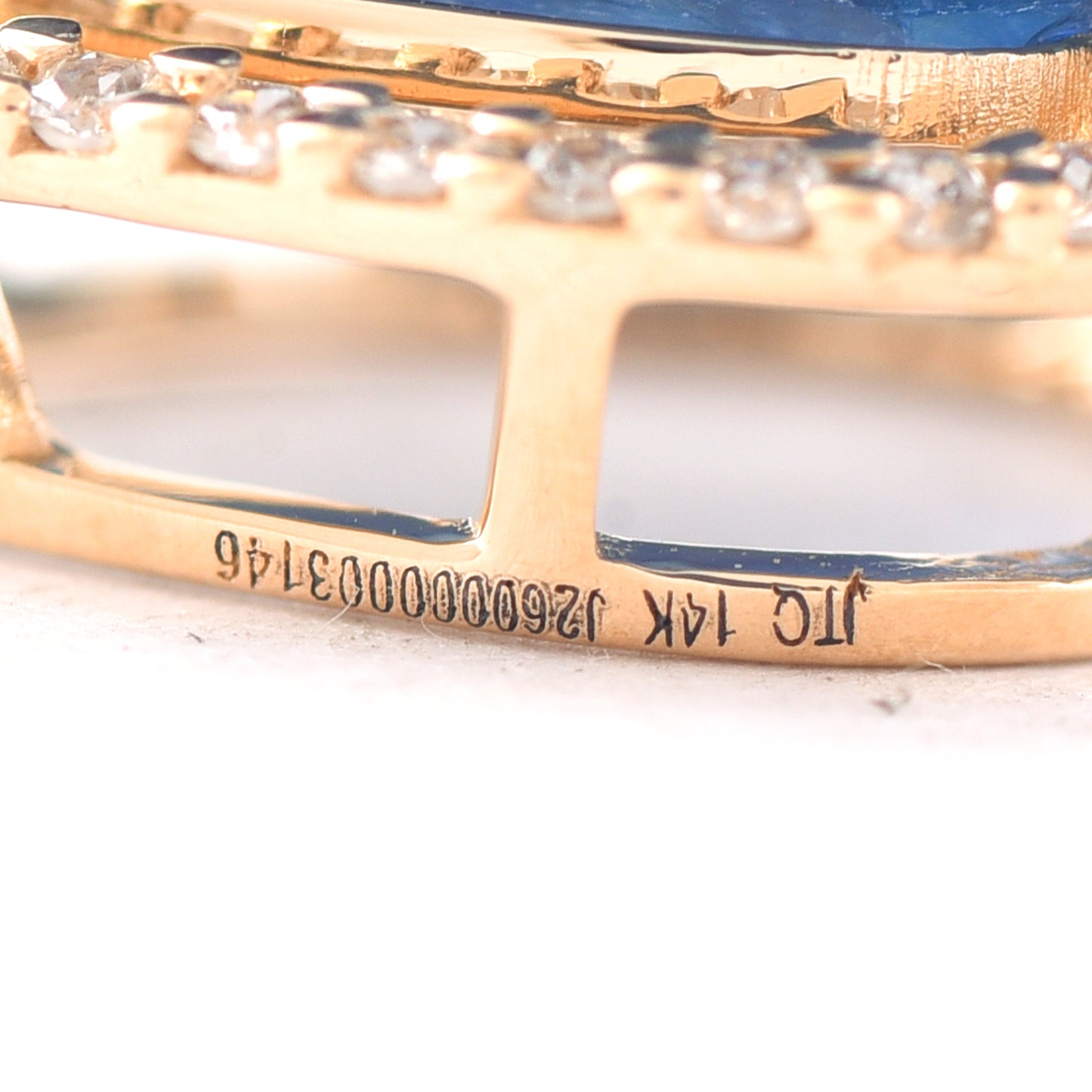 4.88 Ct Pear Mixed Cut Natural Sapphire 14K Gold Pendant