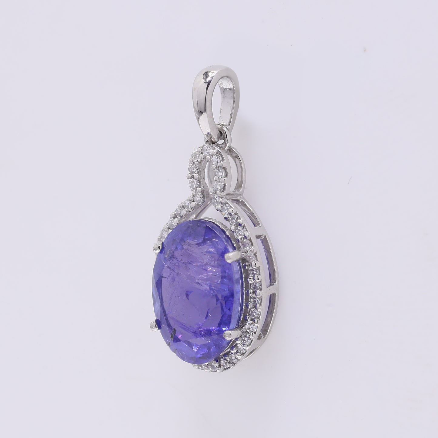 3.27 Ct Oval Mixed Cut Natural Tanzanite 950 Platinum Pendant