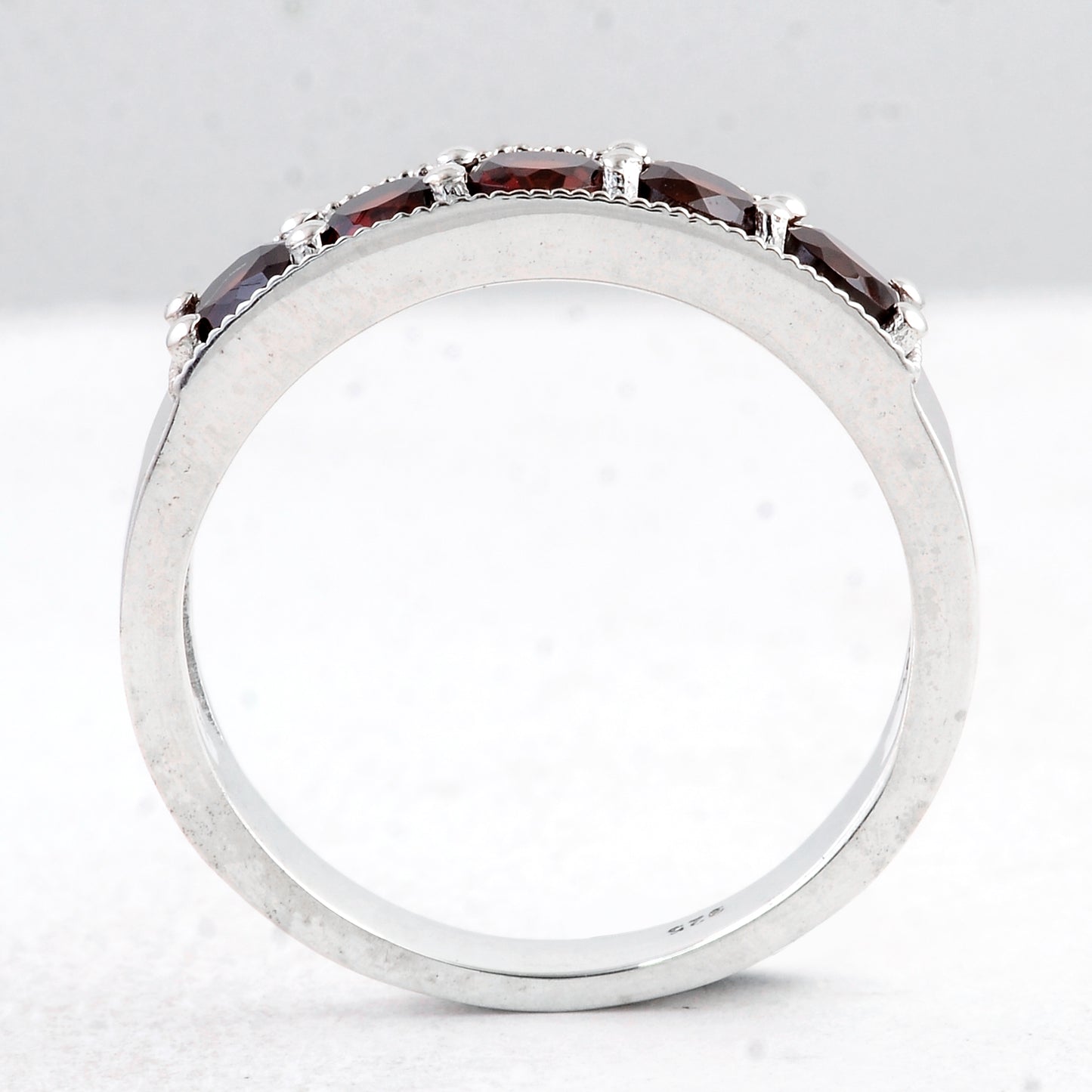 1.72 Ct Round Garnet 925 Sterling Silver Ring