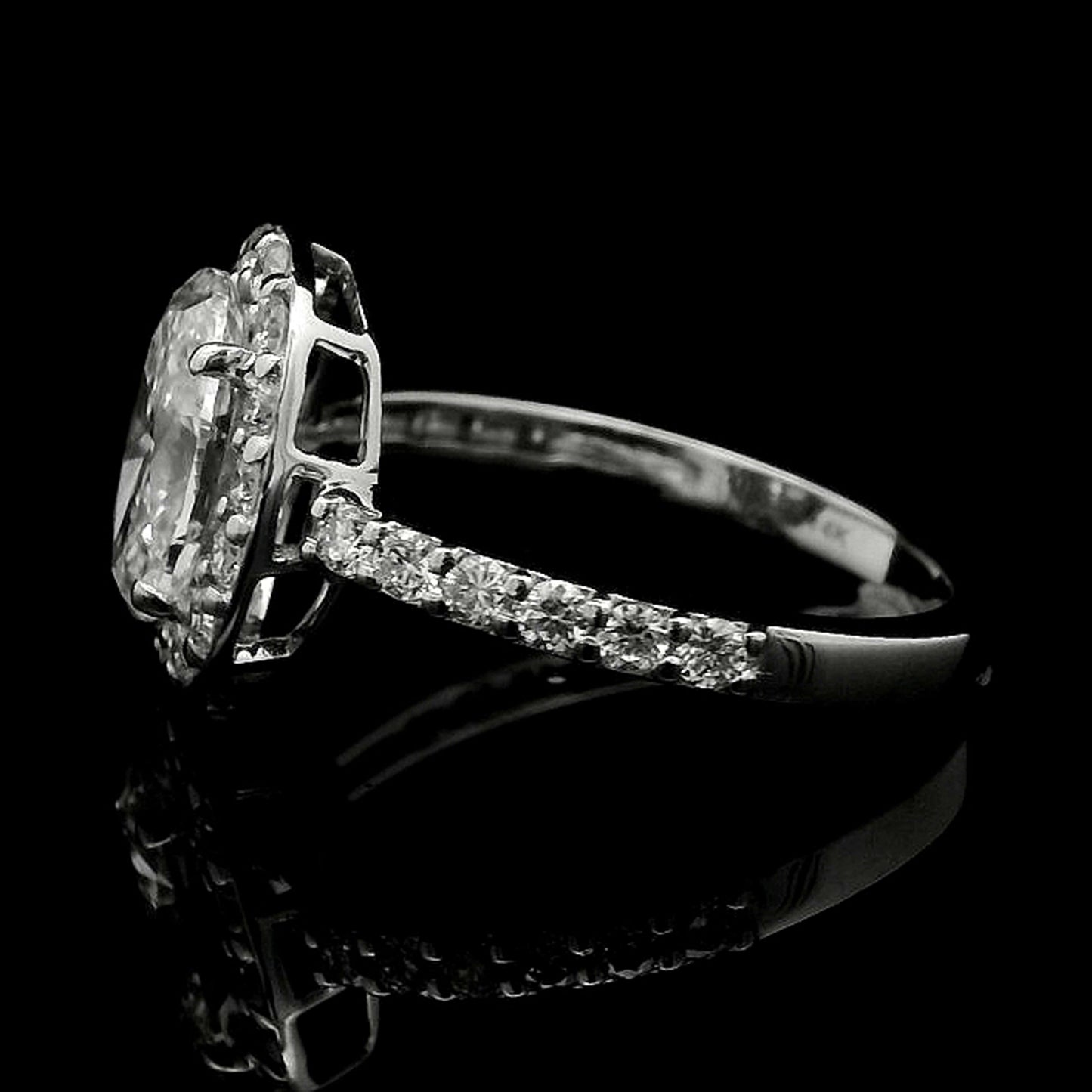 2.07 Carats Lab Grown Diamond 14K Gold Ring