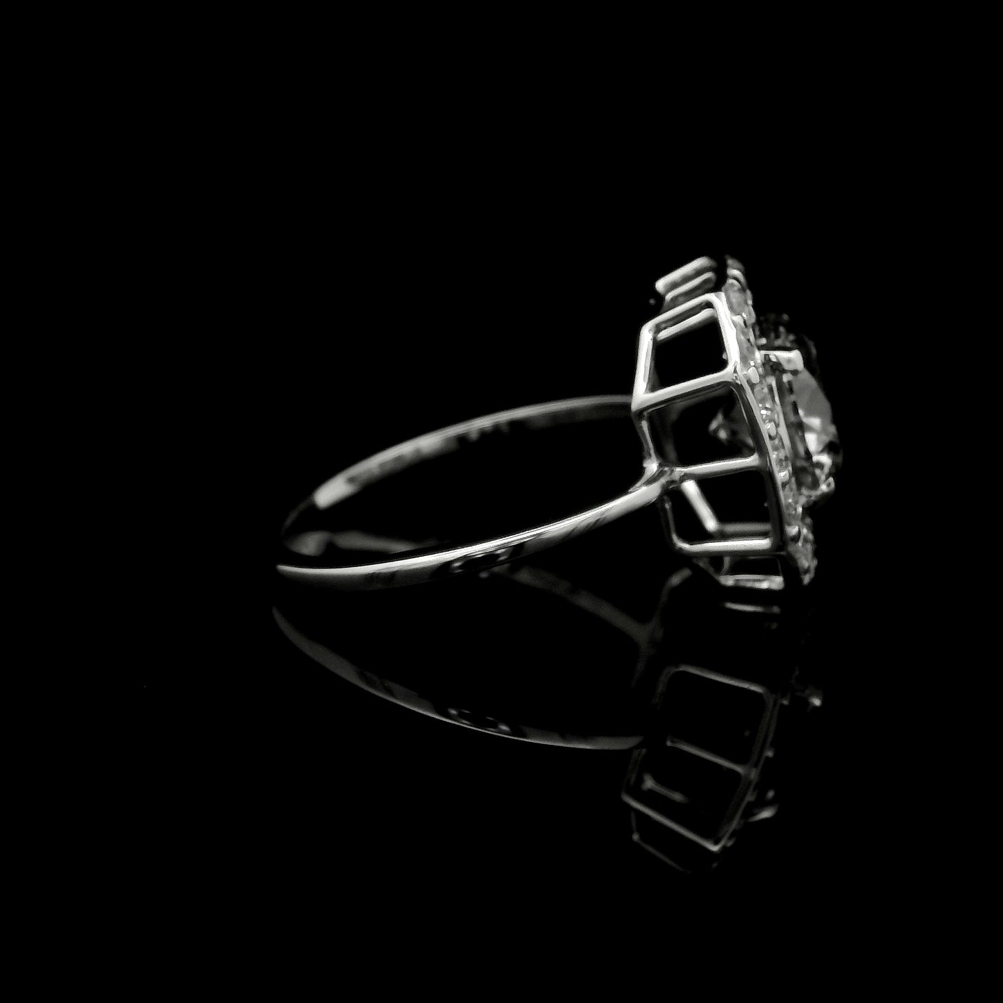 2.65 Carats Lab Grown Diamond 14K Gold Ring