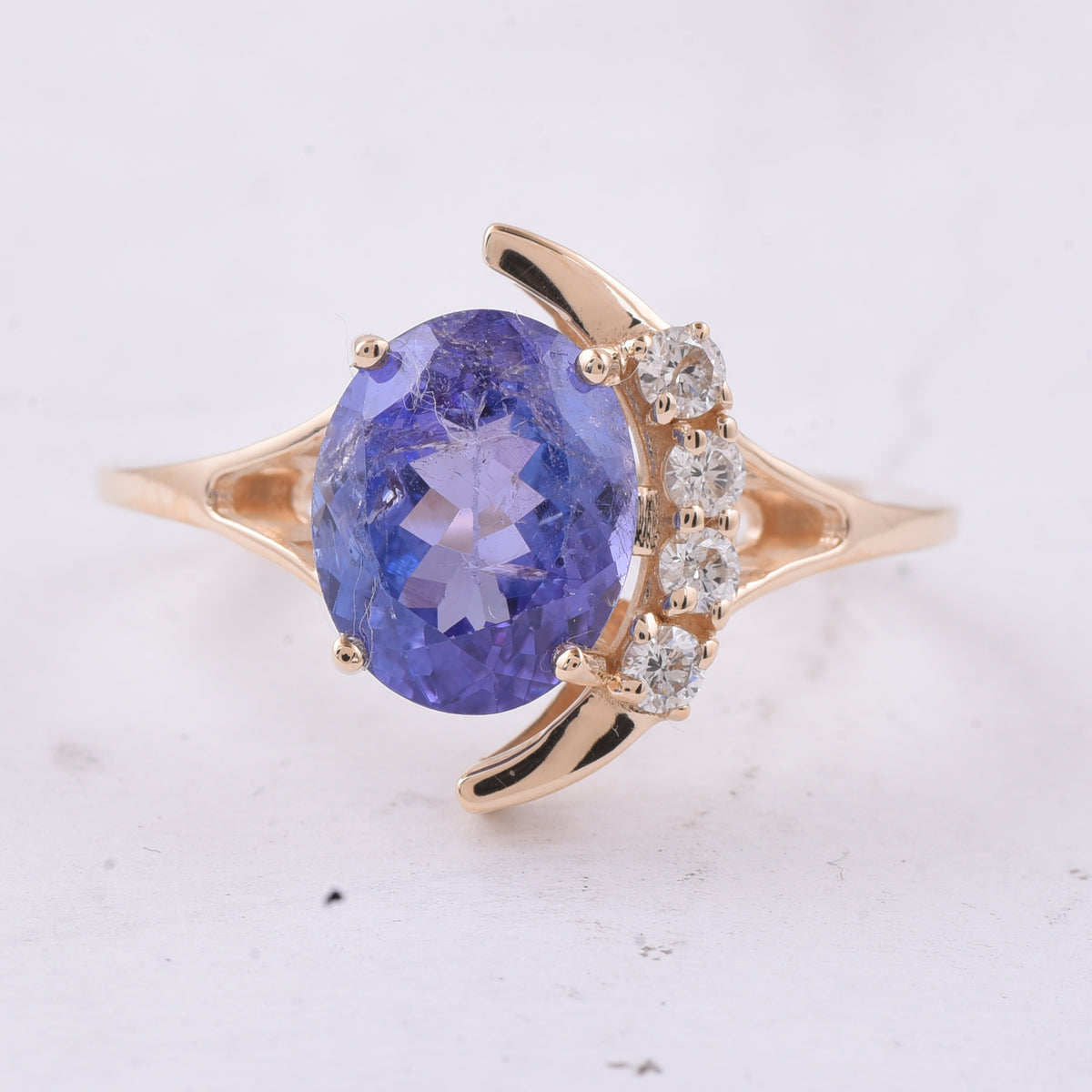 3.28 Ct Oval Natural Tanzanite 14K Gold Ring