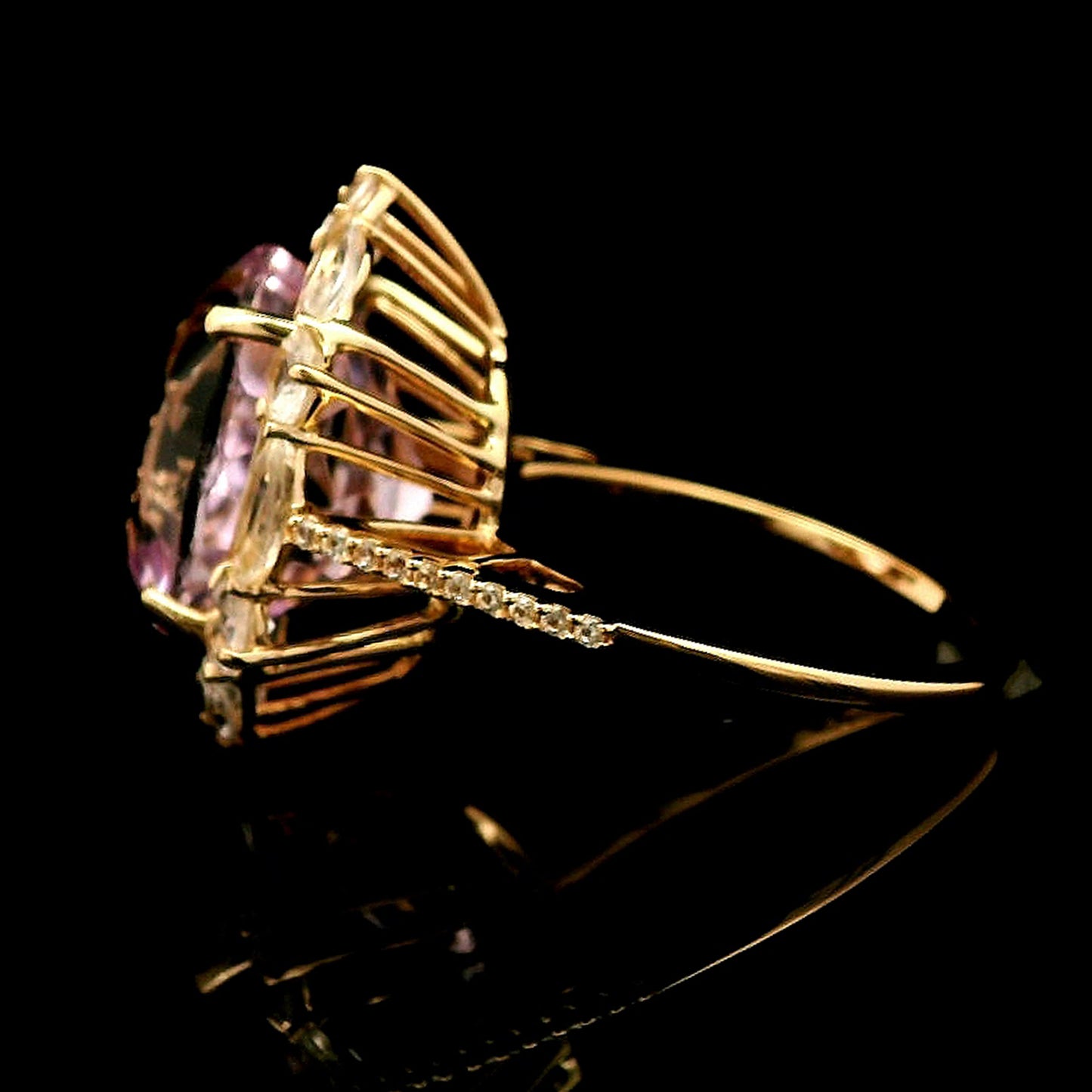 11.28 Ct Oval Kunzite 14K Gold Ring