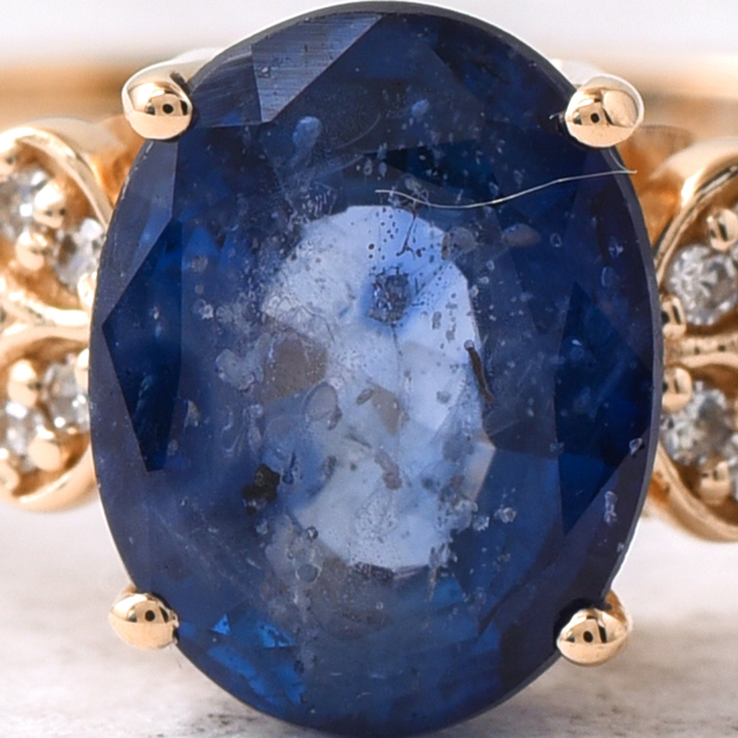 1.89 Ct Oval Sapphire 14K Gold Ring