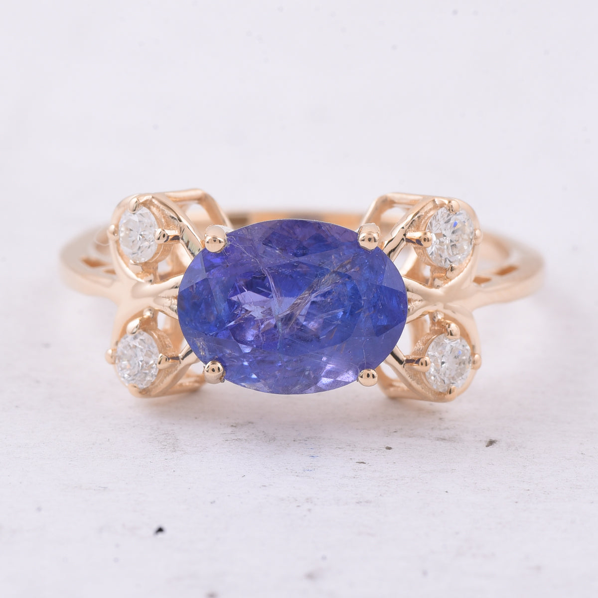 2.64 Ct Oval Natural Tanzanite 14K Gold Ring
