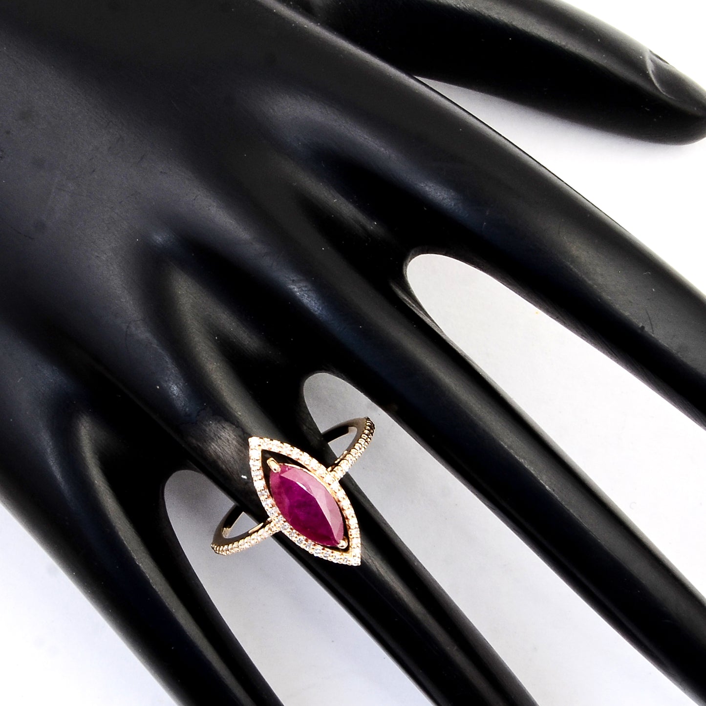 1.87 Ct Natural Codundum Ruby 14K Gold Ring