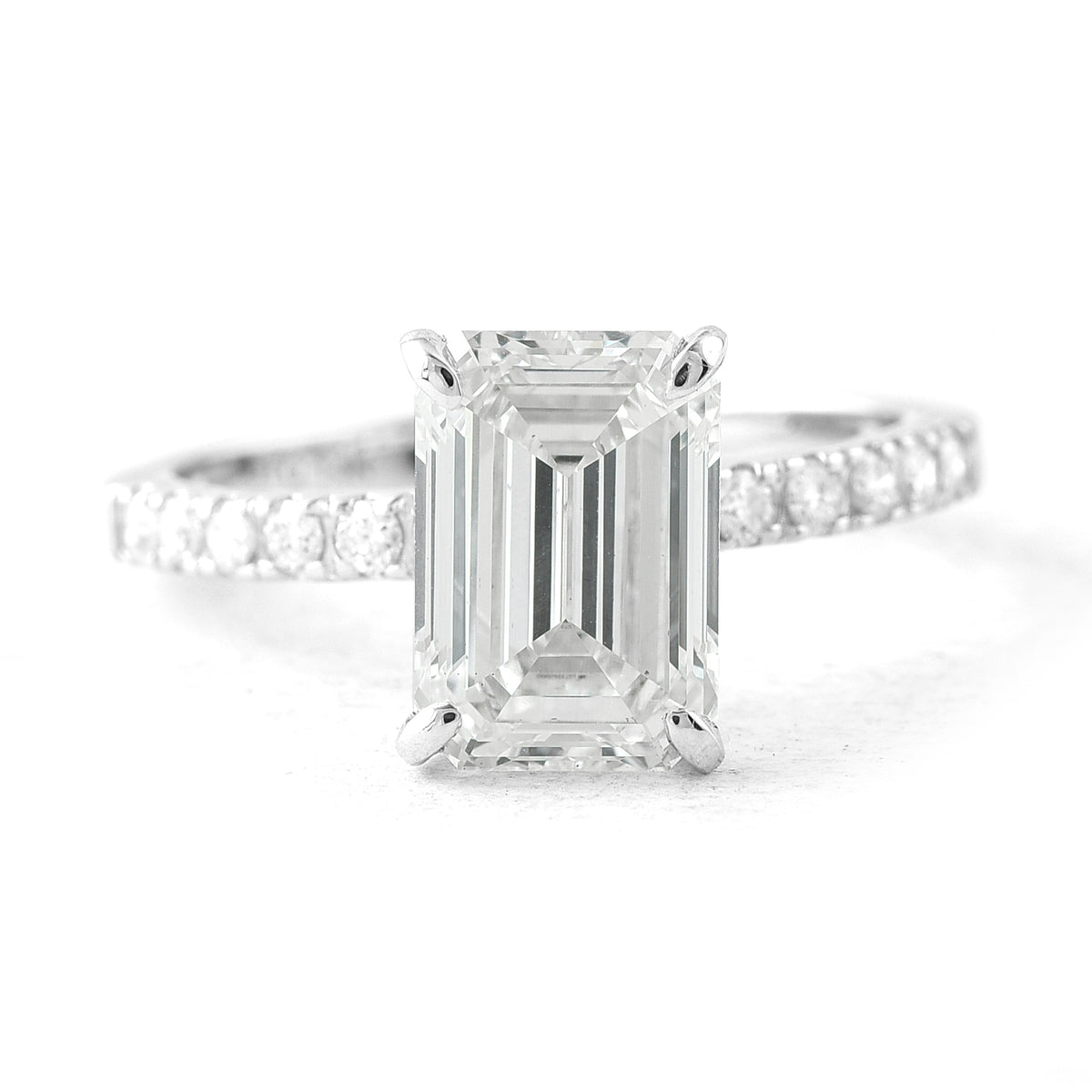 3.20 Carats Lab Grown Diamond 14K Gold Ring