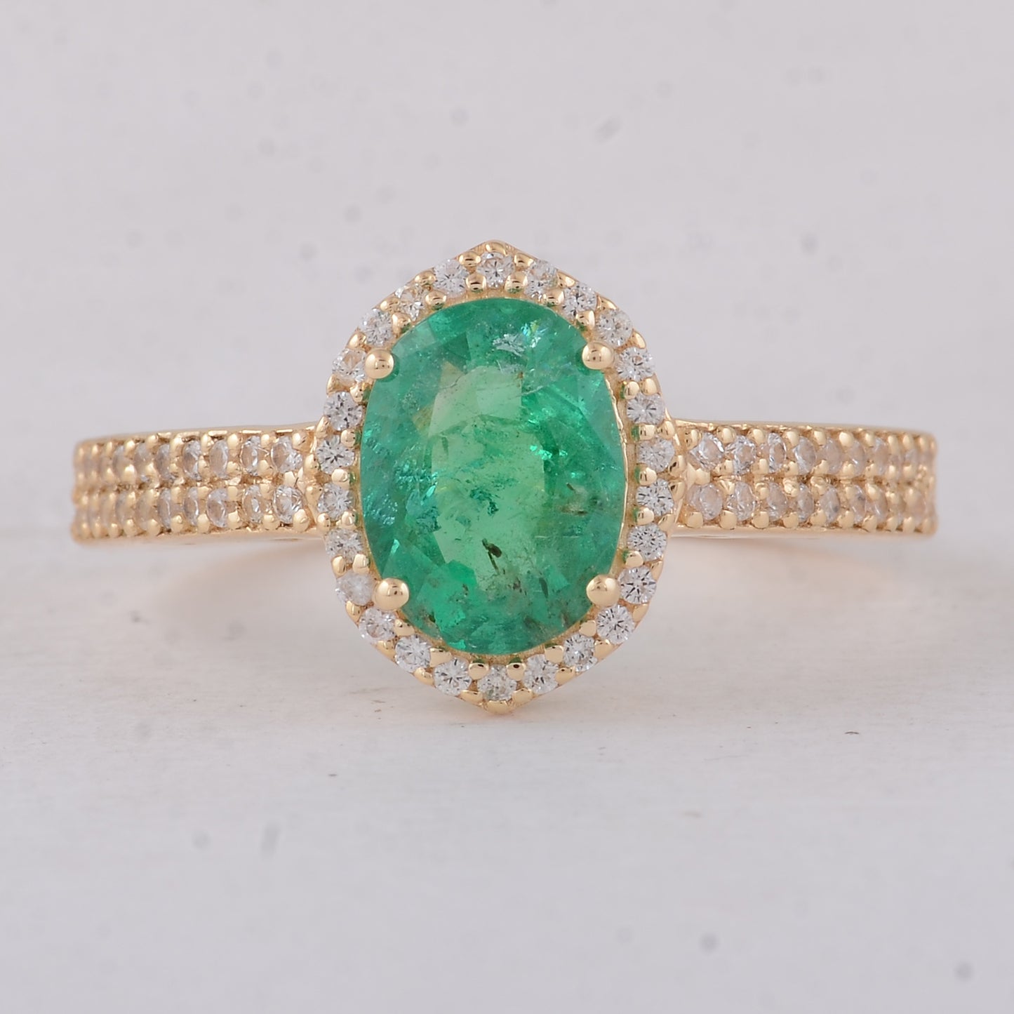 1.50 Ct Oval Emerald 9K Gold Ring