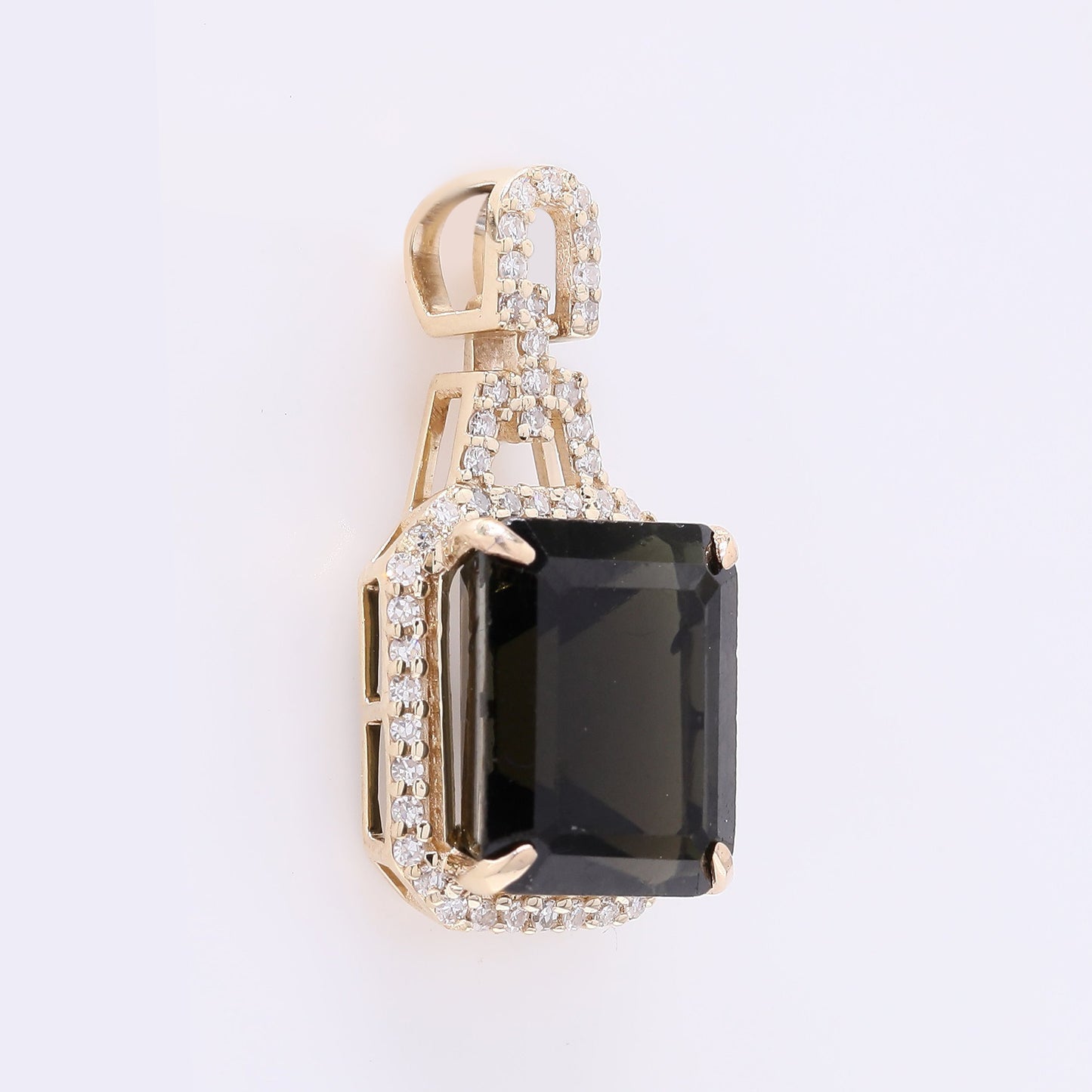 3.67 Ct Octagon Aquamarine 14K Gold Pendant