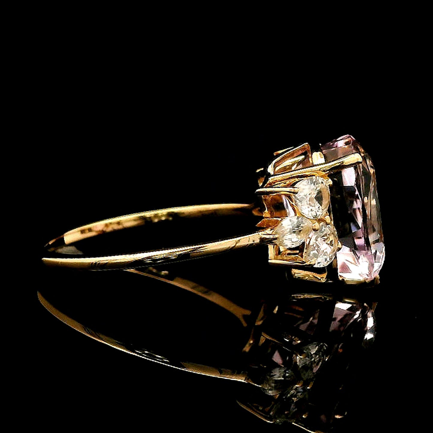 4.60 Ct Pear Kunzite 14K Gold Ring
