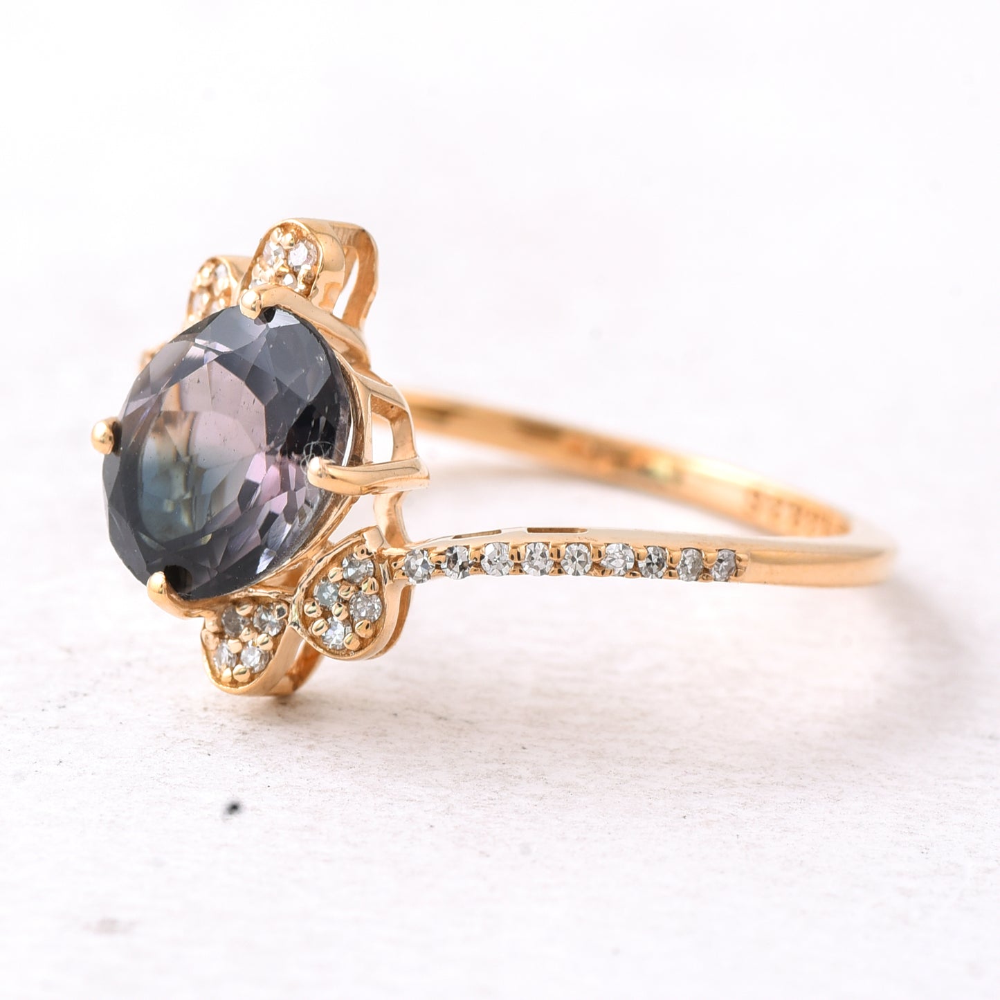 1.84 Ct Oval Mixed Cut Natural Tourmaline 14K Gold Ring