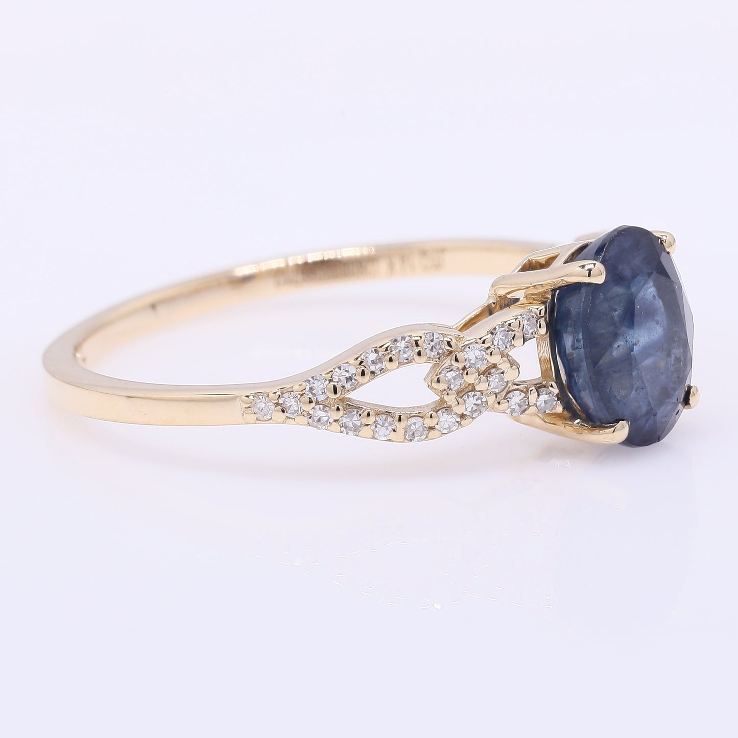 1.86 Ct Oval Mixed Cut Natural Sapphire 14K Gold Ring