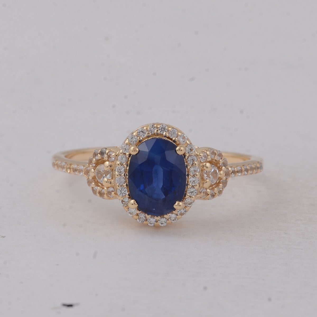 1.80 Ct Oval Sapphire 9K Gold Ring