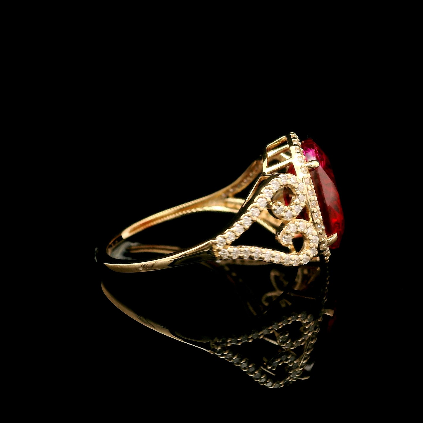 4.81 Ct Oval Mixed Cut Lab Grown Ruby 14K Gold Ring