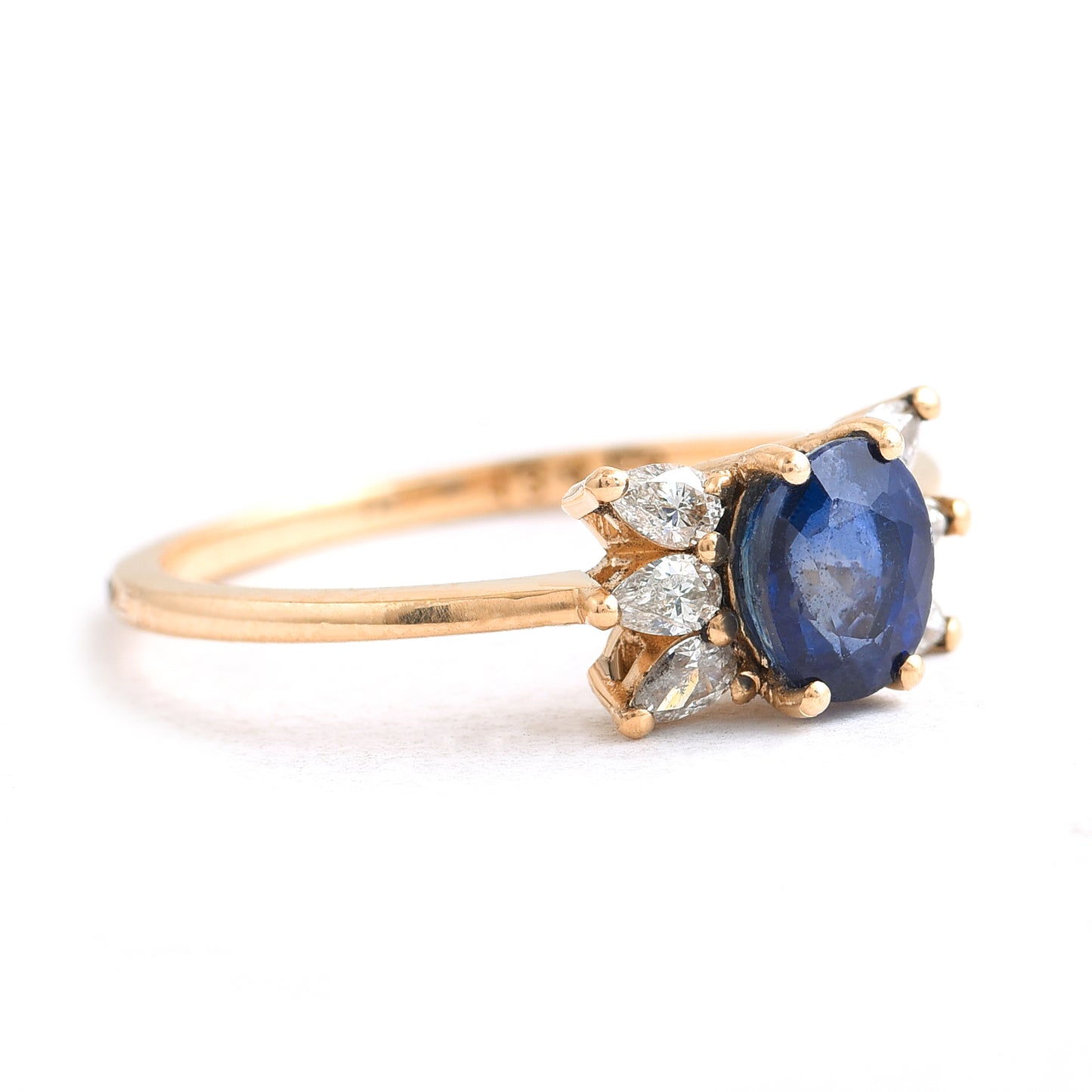 1.23 Ct Oval Sapphire 14K Gold Ring
