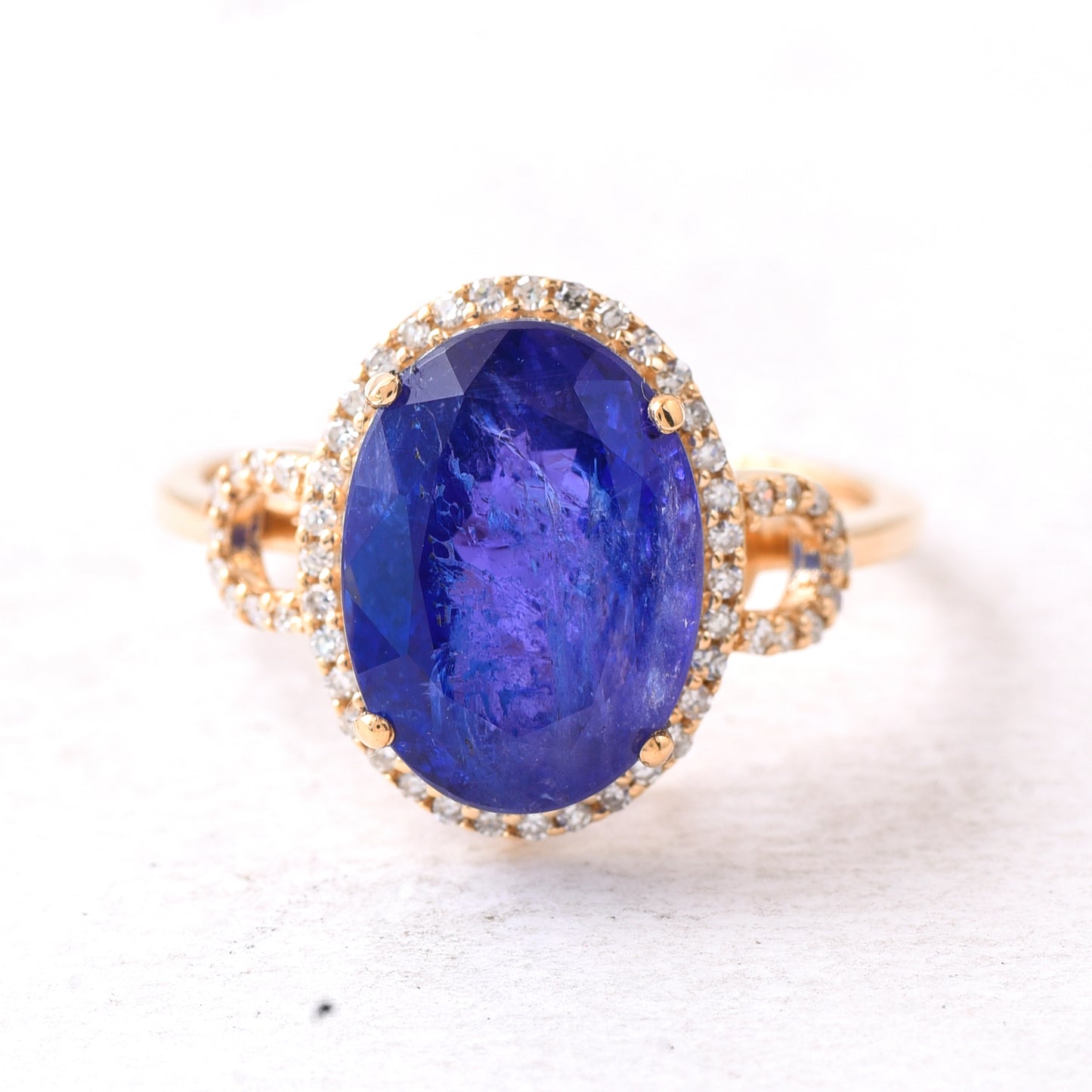5.92 Ct Oval Mixed Cut Natural Tanzanite 14K Gold Ring